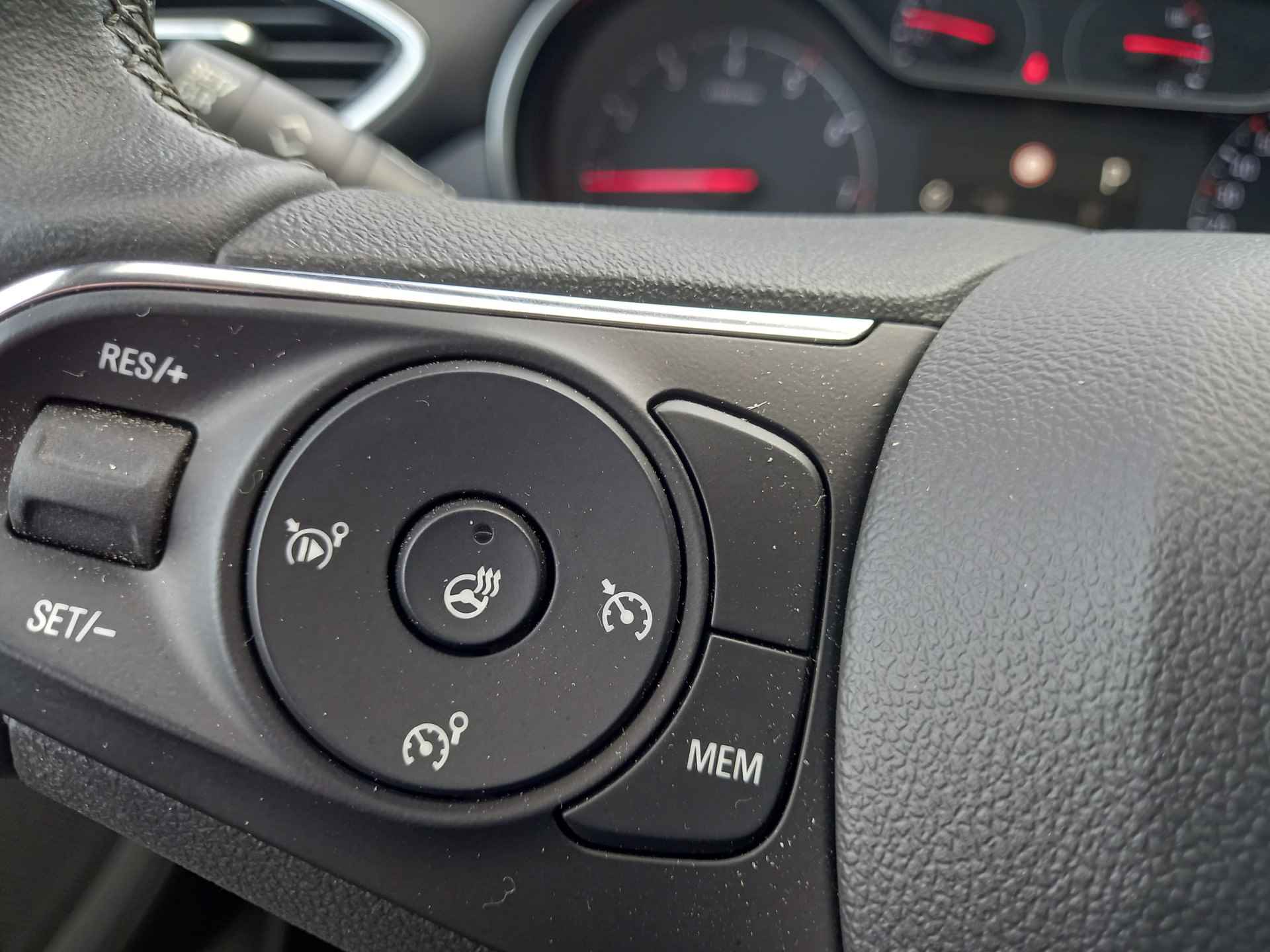 Opel Crossland 1.2 Turbo Elegance Climate Control, Navigatie, A uitrijcamera, Head Up display, Stoel en stuurverwarming PRIJS RIJKLAAR - 20/25