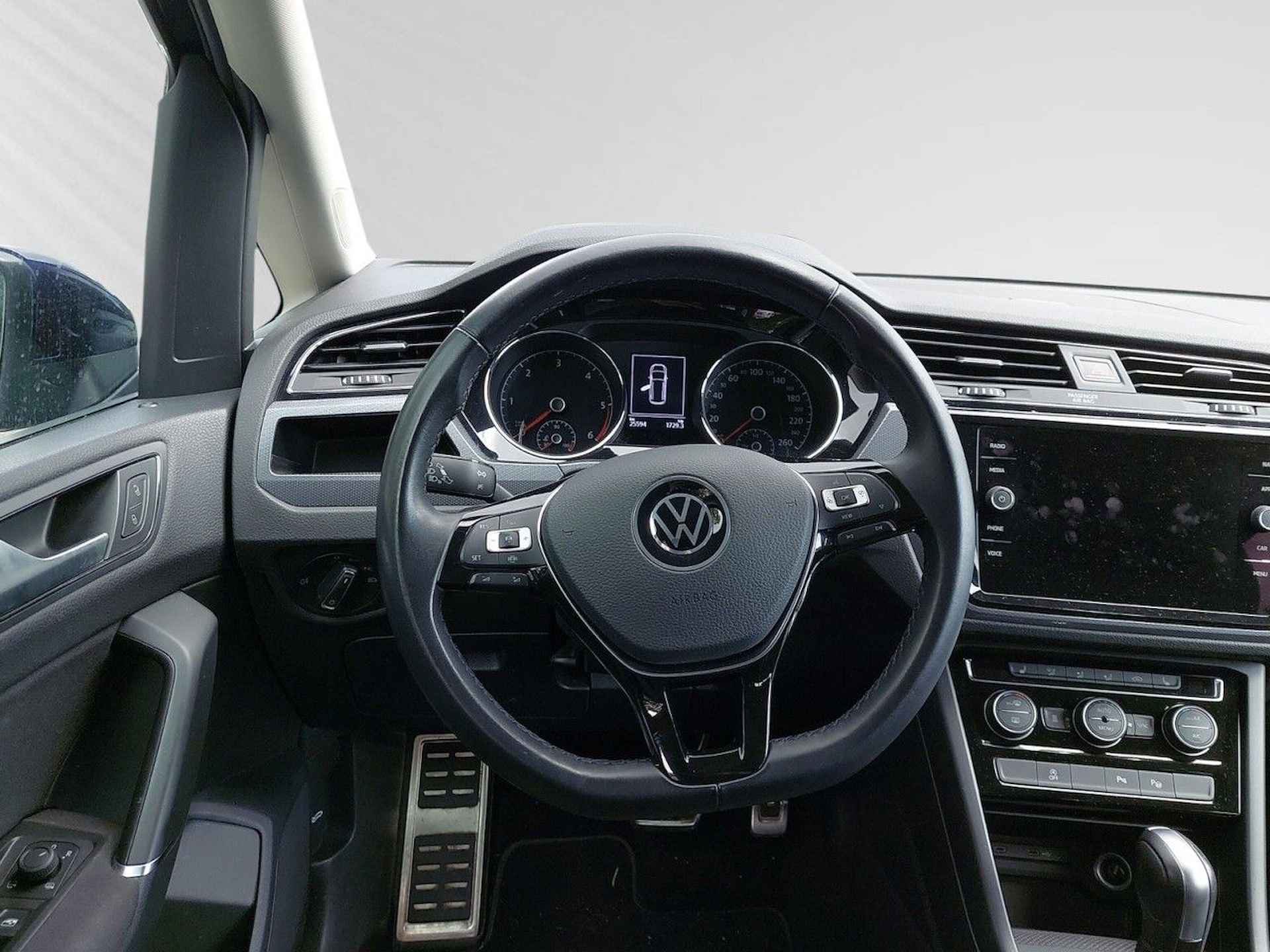 Volkswagen Touran 2.0 TDI 150 PK DSG ACC LED 7 Zitter - 12/14
