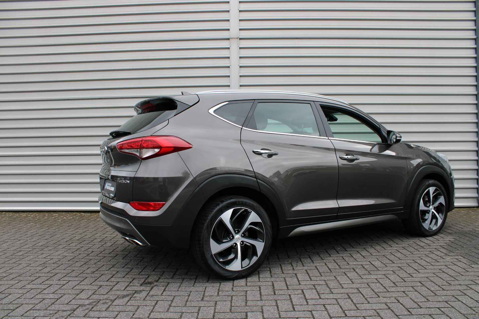 Hyundai Tucson 1.6 T-GDi Premium van Staalduinen SUPER DEALS - 11/69