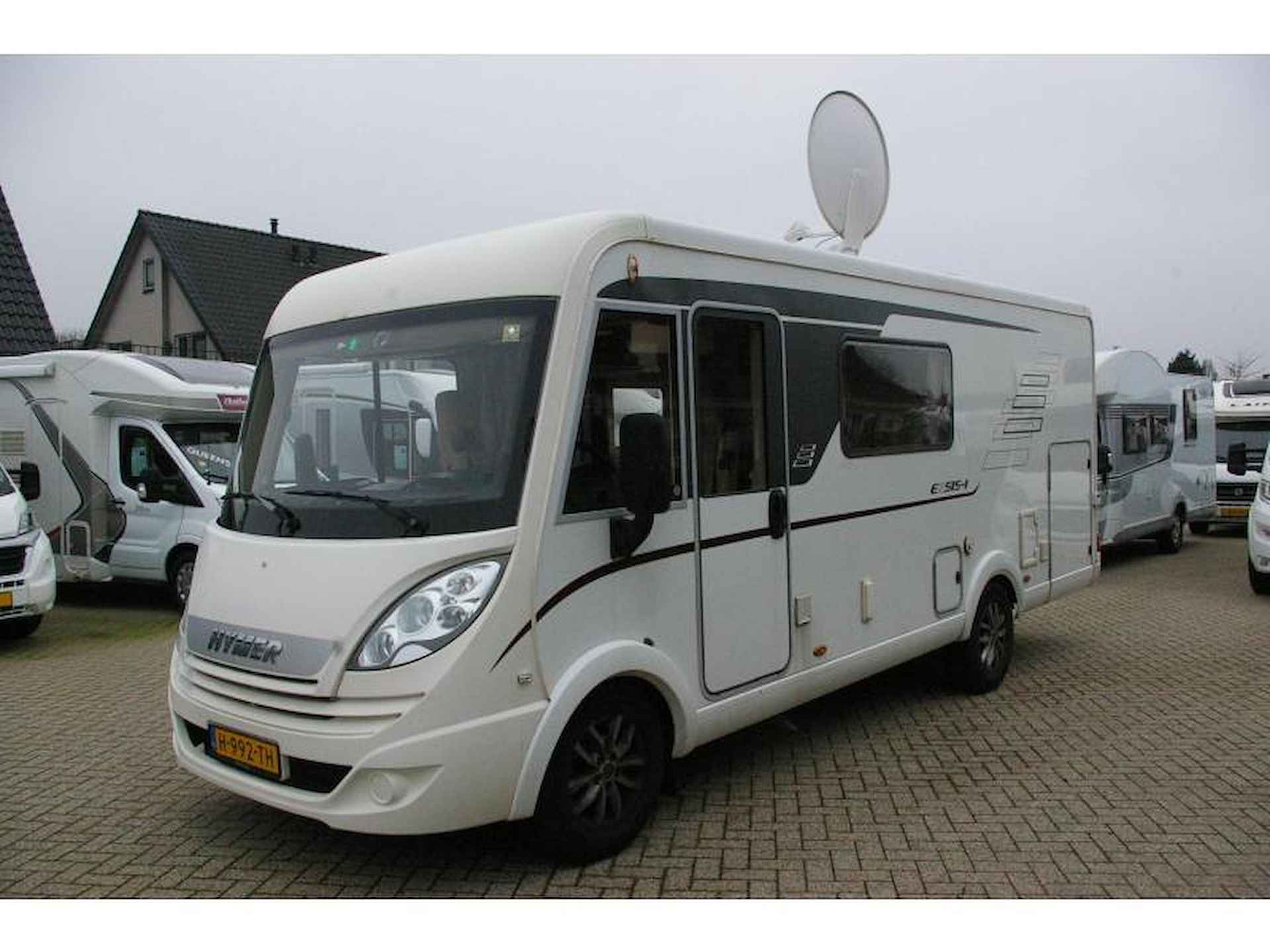 Hymer Exsis-I 644 Semi automaat, Dwarsbed - 4/14