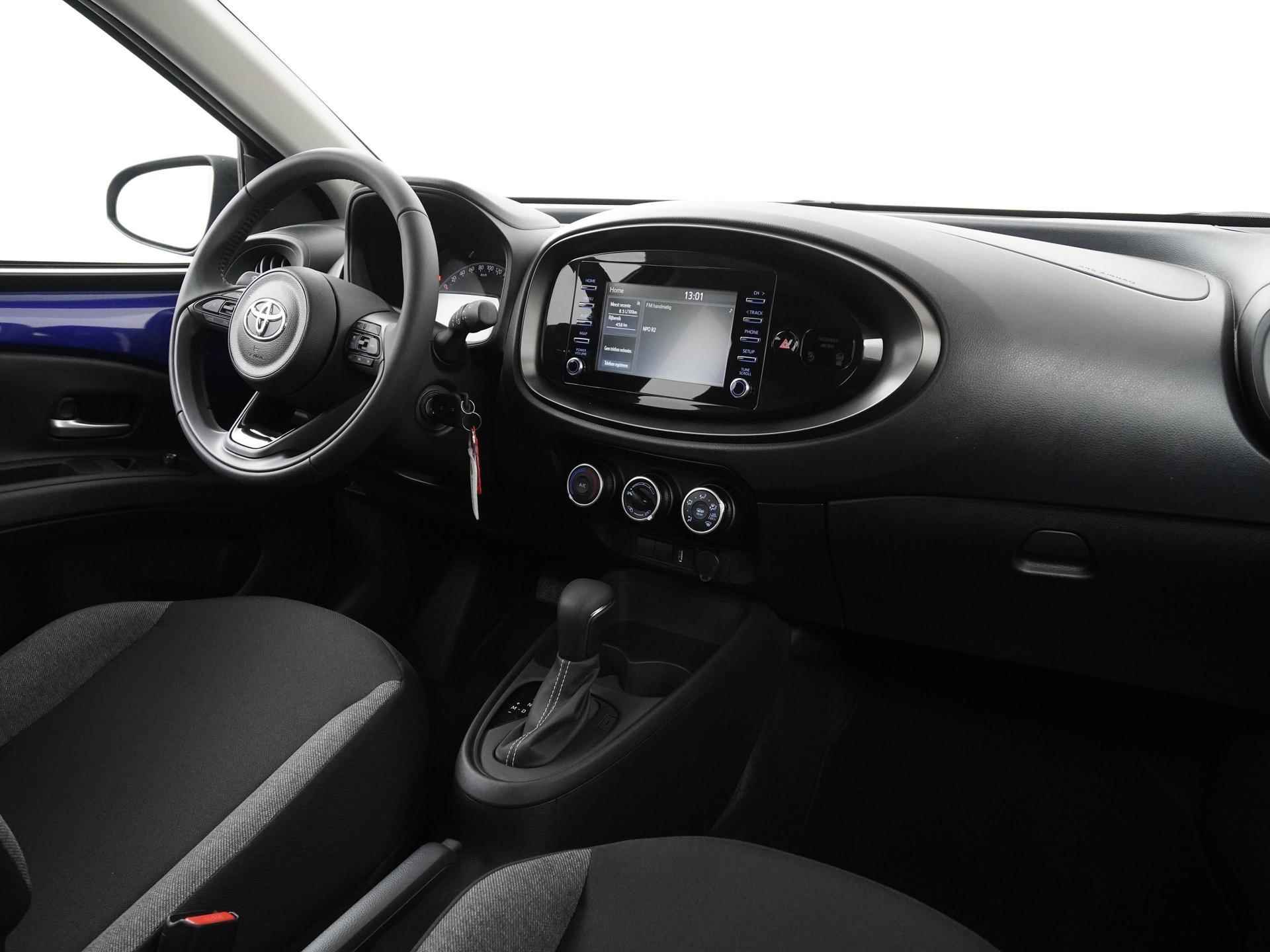 Toyota Aygo X 1.0 VVT-i S-CVT Automaat | Camera | Apple/Android Carplay | Zondag Open! - 2/30