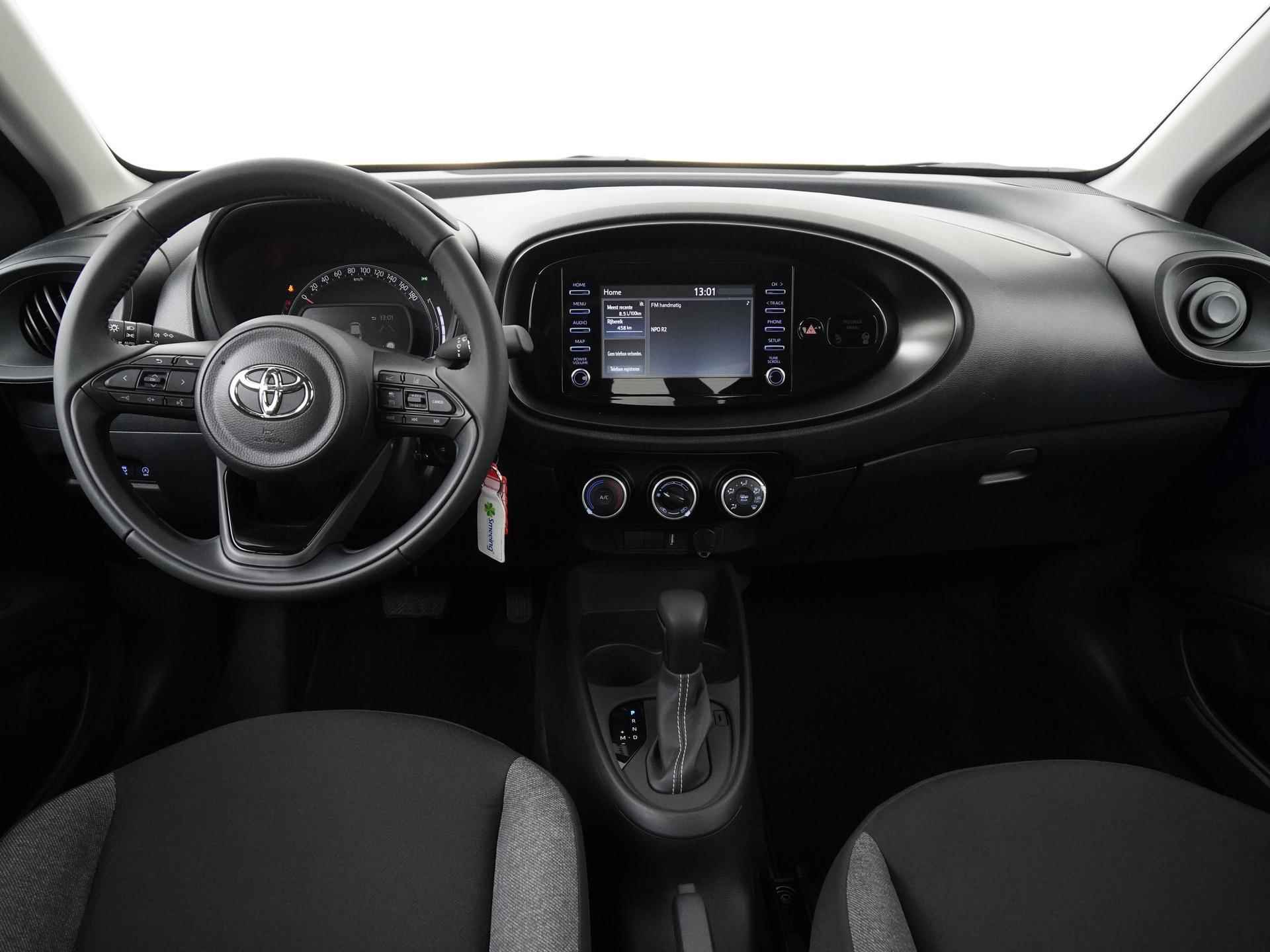 Toyota Aygo X 1.0 VVT-i S-CVT Automaat | Camera | Apple/Android Carplay | Zondag Open! - 5/30