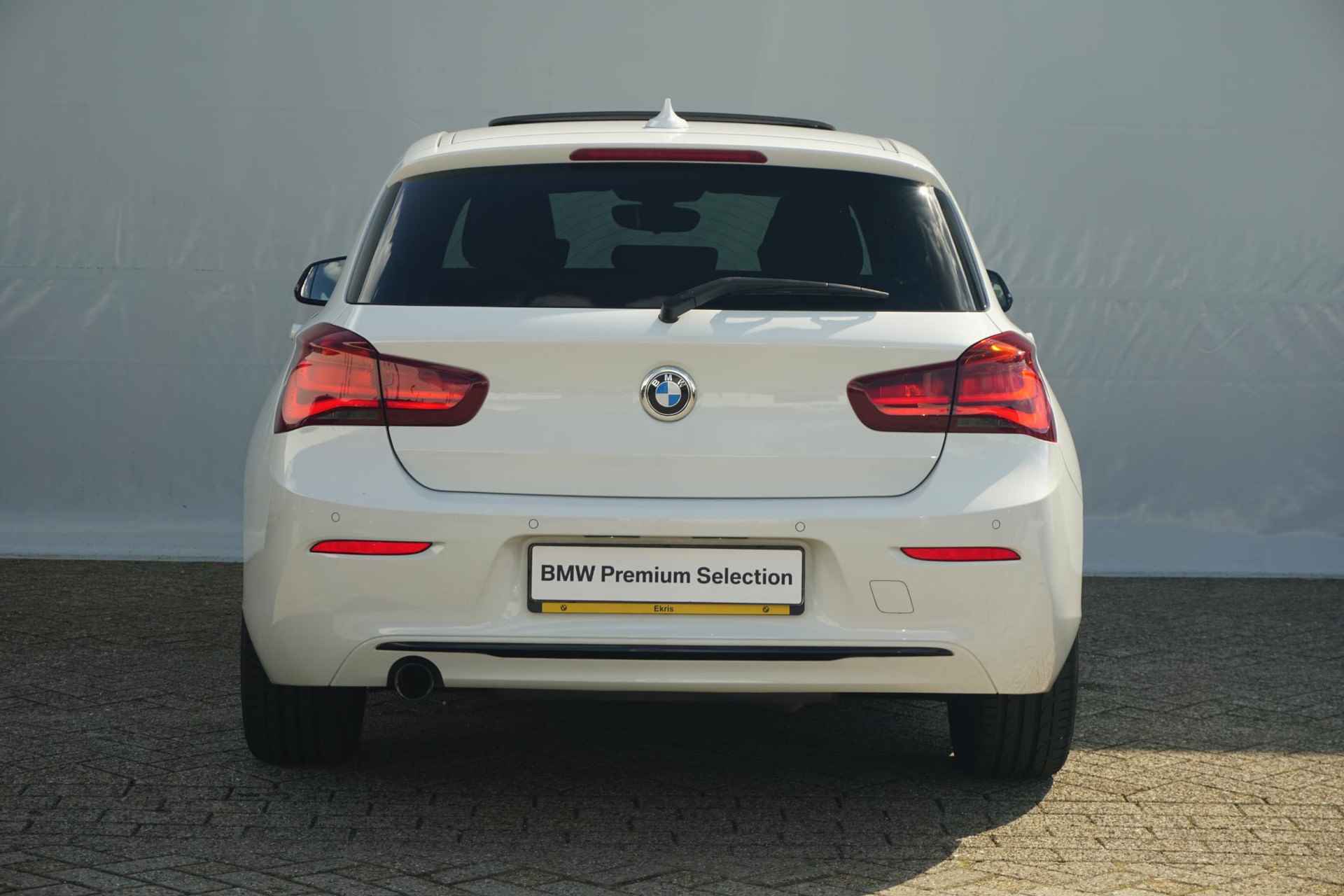 BMW 1-serie 5-deurs 118i M Sport / Panorama Dak / Automaat - 6/30