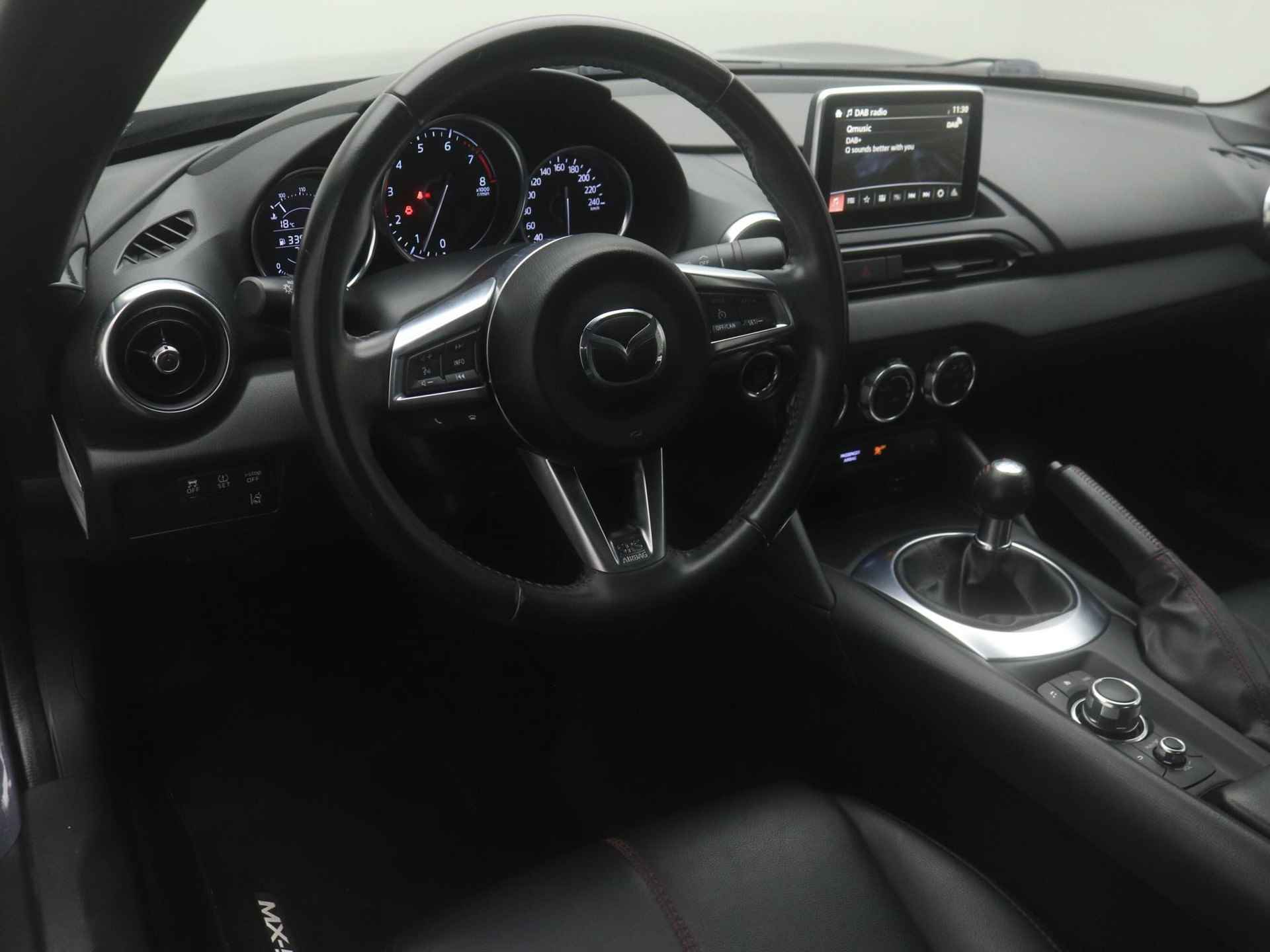 Mazda MX-5 Roadster 2.0 SkyActiv-G GT-M met Apple CarPlay en all-weather banden : dealer onderhouden - 26/50