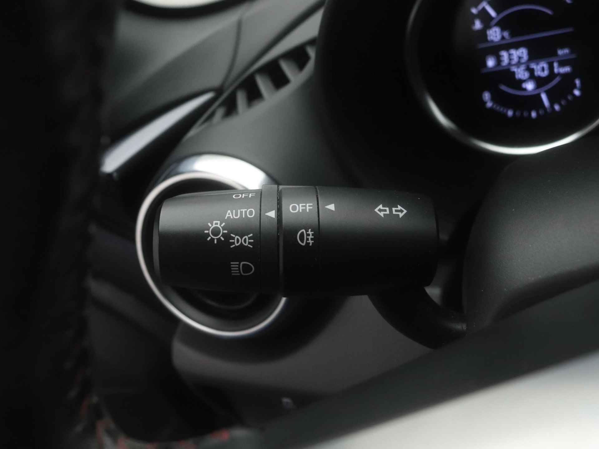 Mazda MX-5 Roadster 2.0 SkyActiv-G GT-M met Apple CarPlay en all-weather banden : dealer onderhouden - 29/50