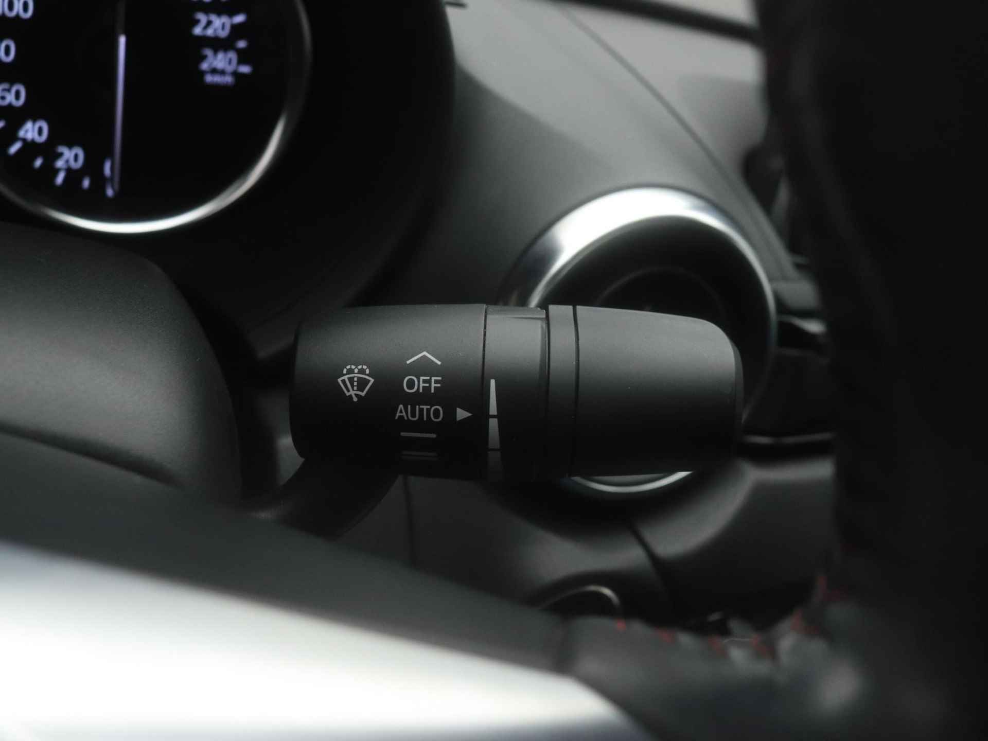 Mazda MX-5 Roadster 2.0 SkyActiv-G GT-M met Apple CarPlay en all-weather banden : dealer onderhouden - 30/50