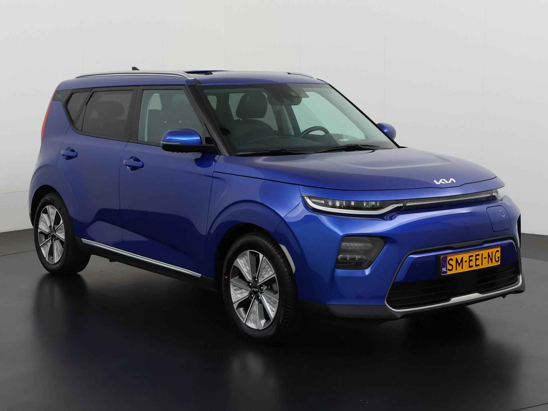 Kia e-Soul ExecutiveLine 64 kWh | 3 Fasen | Schuifdak | Leder | Zondag Open! - 30/44