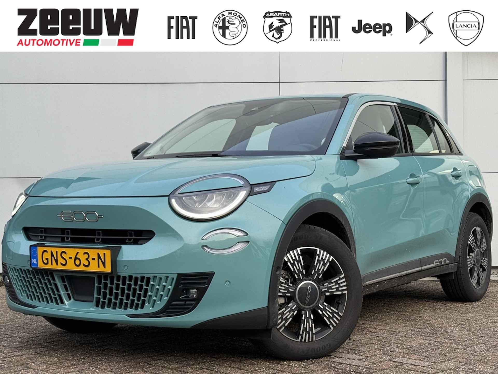 Fiat 600e Urban 54 kWh | Carplay | Camera | Keyless | 17"