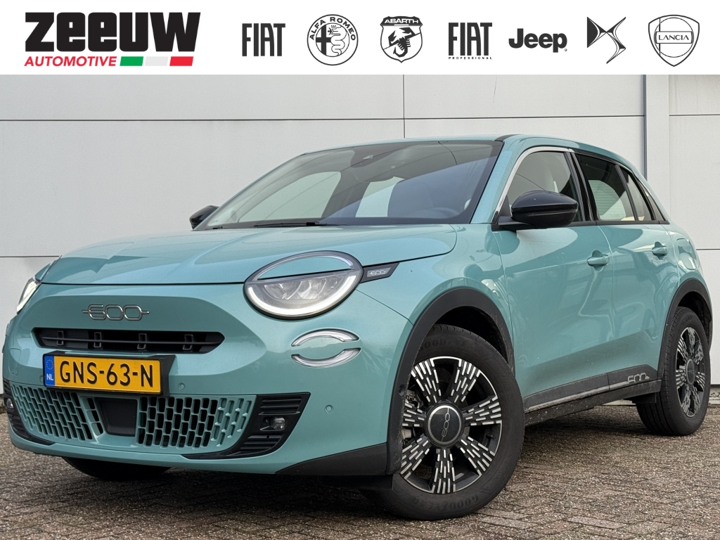 Fiat 600e Urban 54 kWh | Carplay | Camera | Keyless | 17"