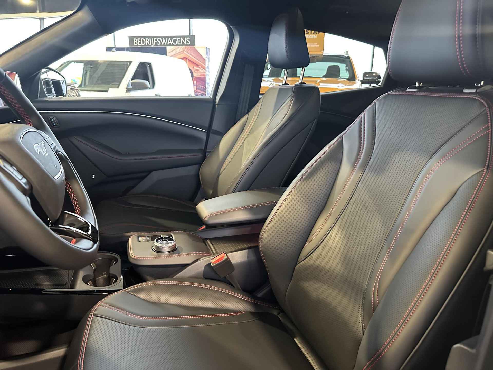 Ford Mustang Mach-E 98kWh Extended RWD Premium | Uit voorraad leverbaar | Panorama dak | Handsfree achterklep | B&O Audio | Adaptieve cruise | 360 Camera | - 14/19