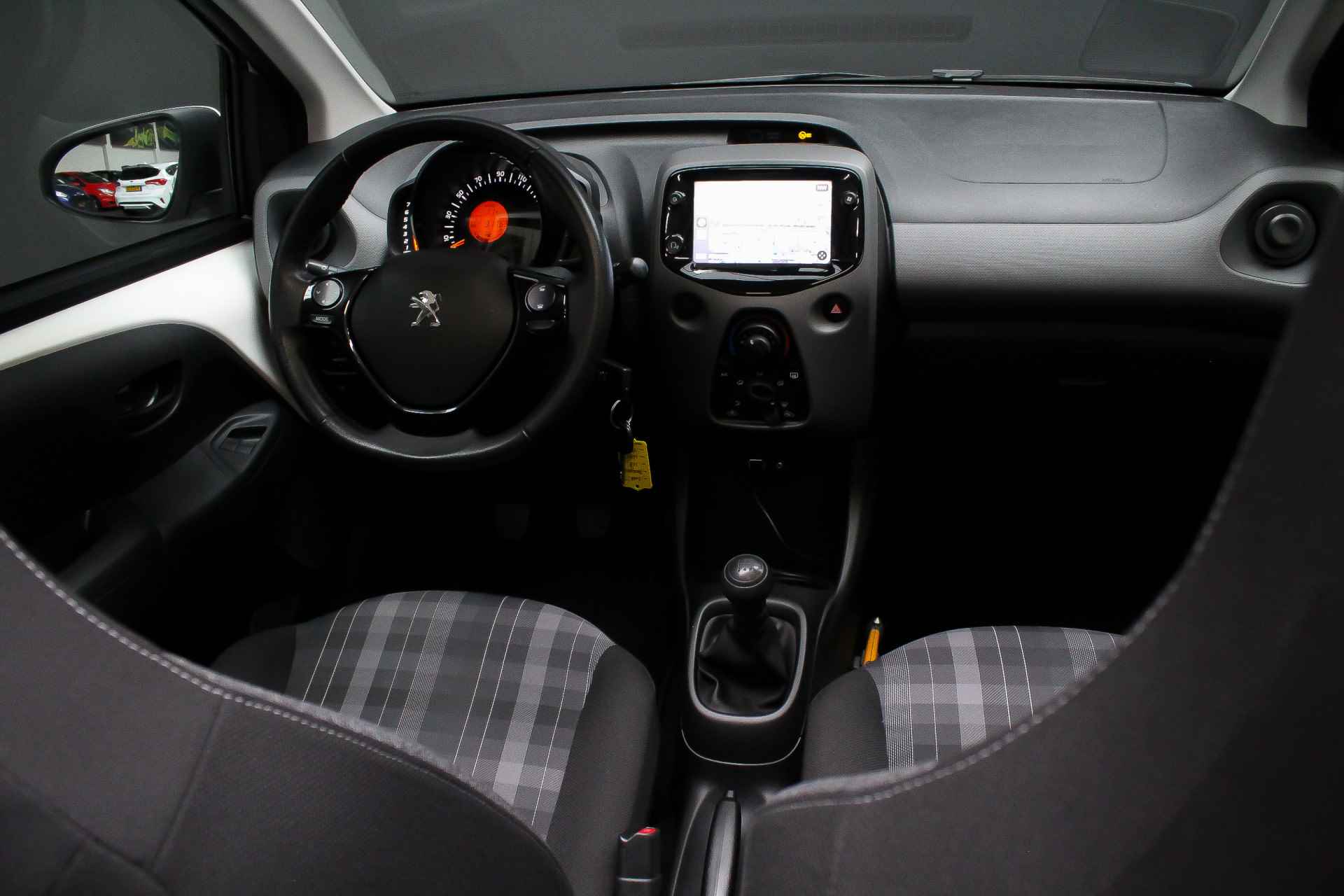 Peugeot 108 1.0 72pk e-VTi Active TOP! |cabriolet|Apple Carplay & Android Auto|schuifdak|parkeer camera|LED-dagrijverlichting|15"| - 27/29