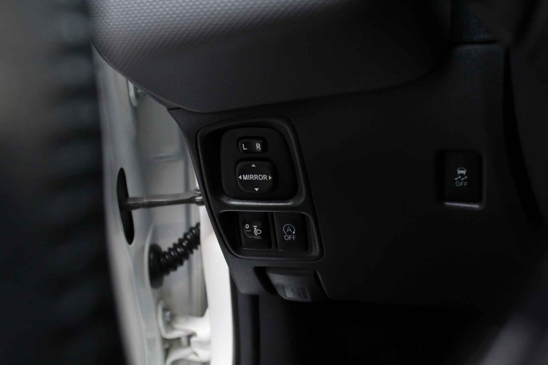 Peugeot 108 1.0 72pk e-VTi Active TOP! |cabriolet|Apple Carplay & Android Auto|schuifdak|parkeer camera|LED-dagrijverlichting|15"| - 28/29