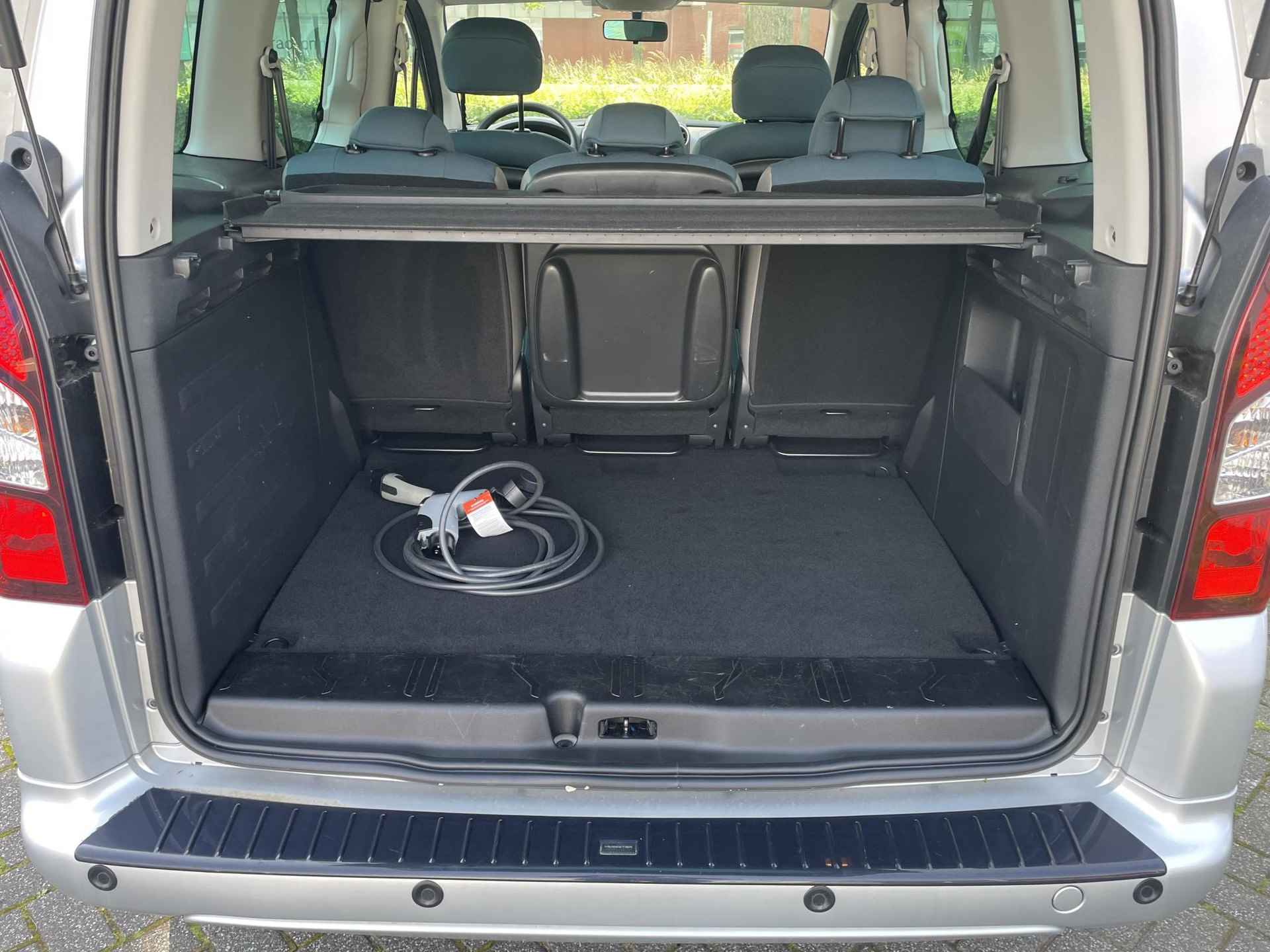 Citroën Berlingo E-FEEL 23 kWh DC lader, Nav, Cruise, Achteruitrijcamera, Parkeersensoren | EUR 2000 OVERHEIDSSUBSIDIE MOGELIJK - 15/26