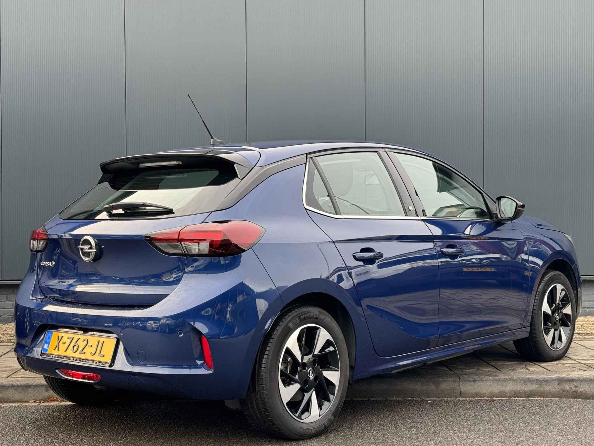 Opel Corsa-e Elegance EV 3-FASEN 50kWh 136pk |+€2000 SUBSIDIE|CAMERA+SENSOREN|APPLE CARPLAY & ANDROID AUTO|11 kW BOORDLADER| - 4/34