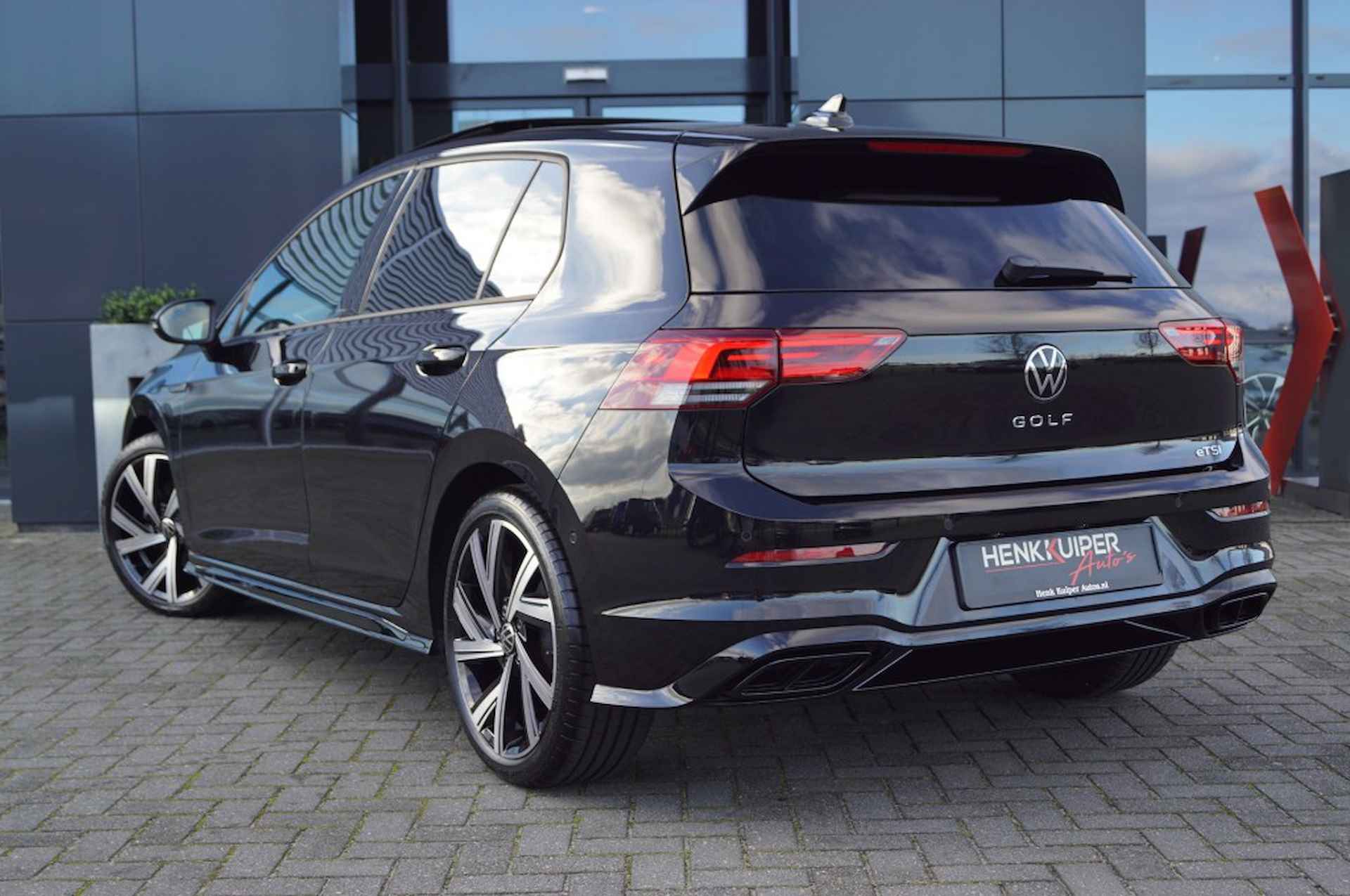 VOLKSWAGEN Golf 1.5 TSI DSG R-Line 150pk Panodak/ Camera /ACC/ Black style - 2/47