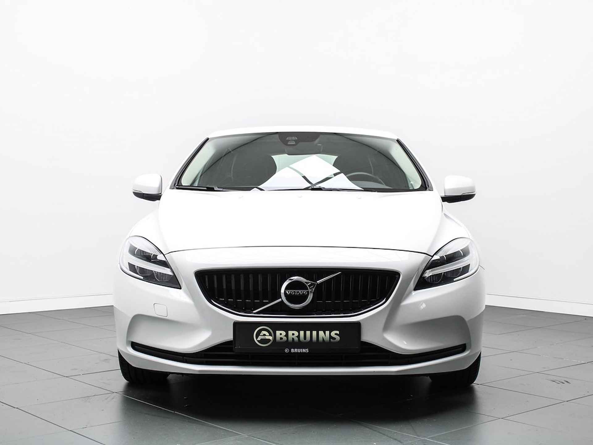 Volvo V40 1.5 T2 Edition+, Geartronic automaat, Stoelverwarming - 3/20