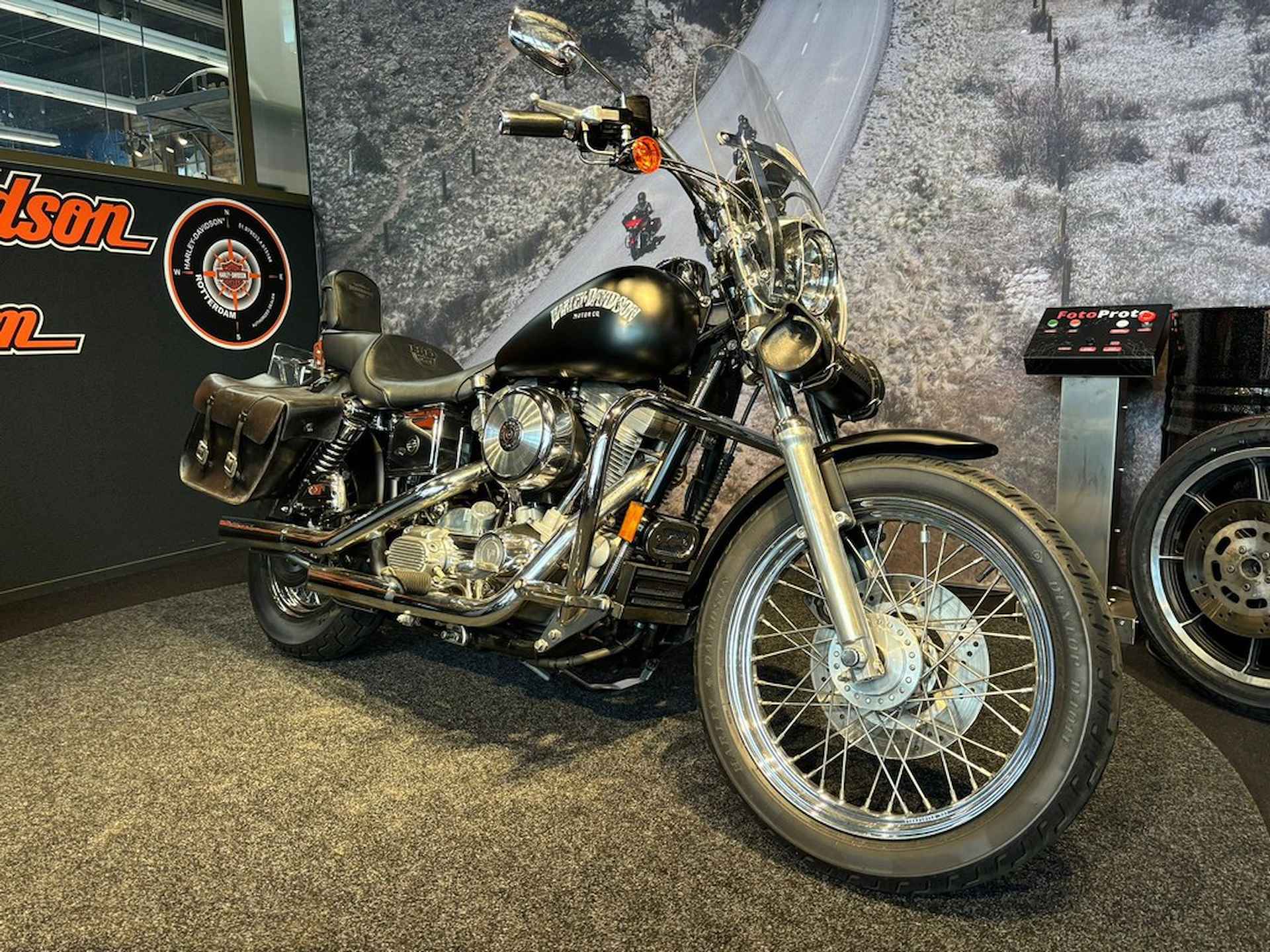 Harley-Davidson FXD SUPER GLIDE - 1/9