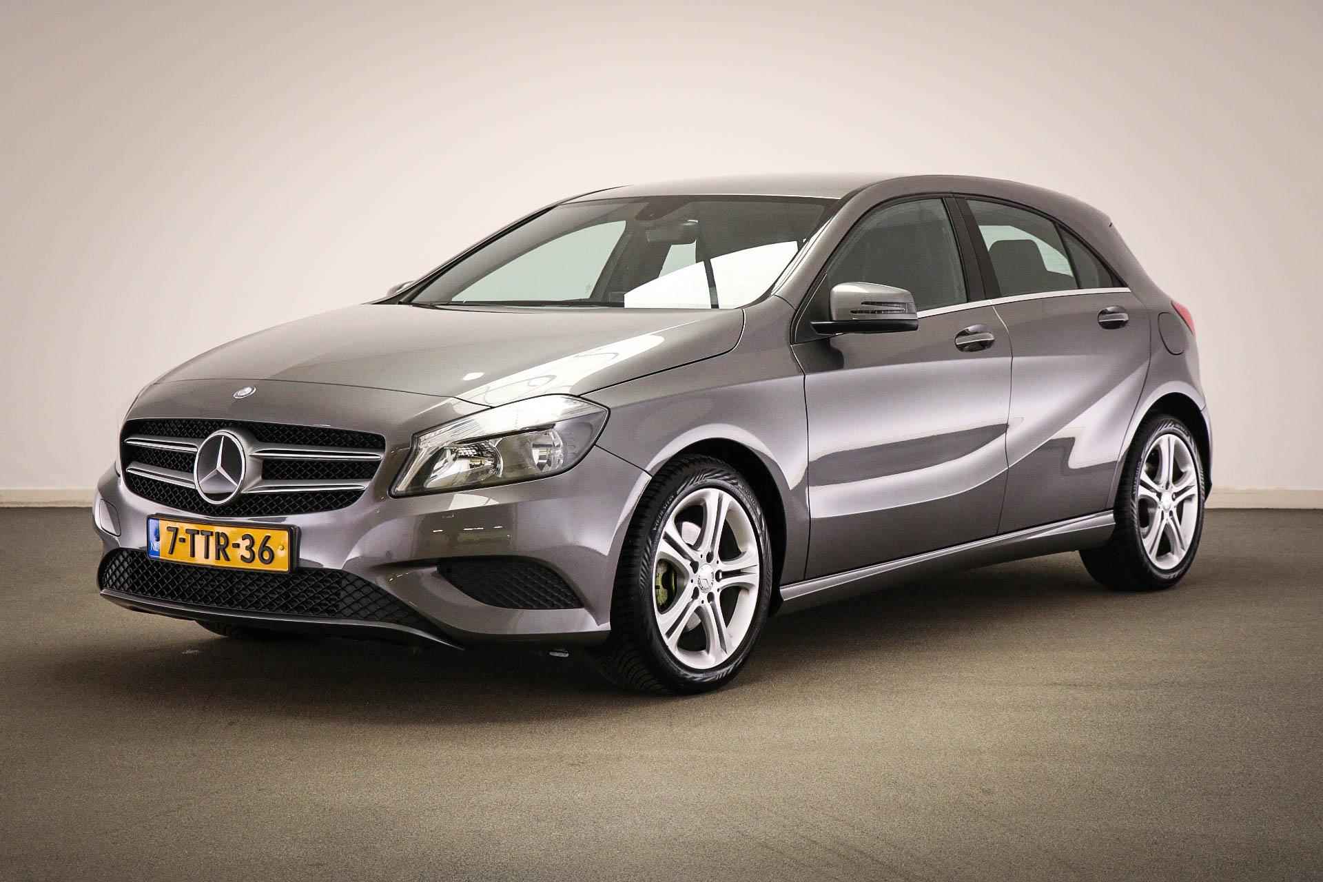 Mercedes-Benz A-klasse 180 Ambition | LICHT & ZICHT / SPIEGEL / URBAN- PACK | NAVIGATIE | STOELVERWARMING - 51/51