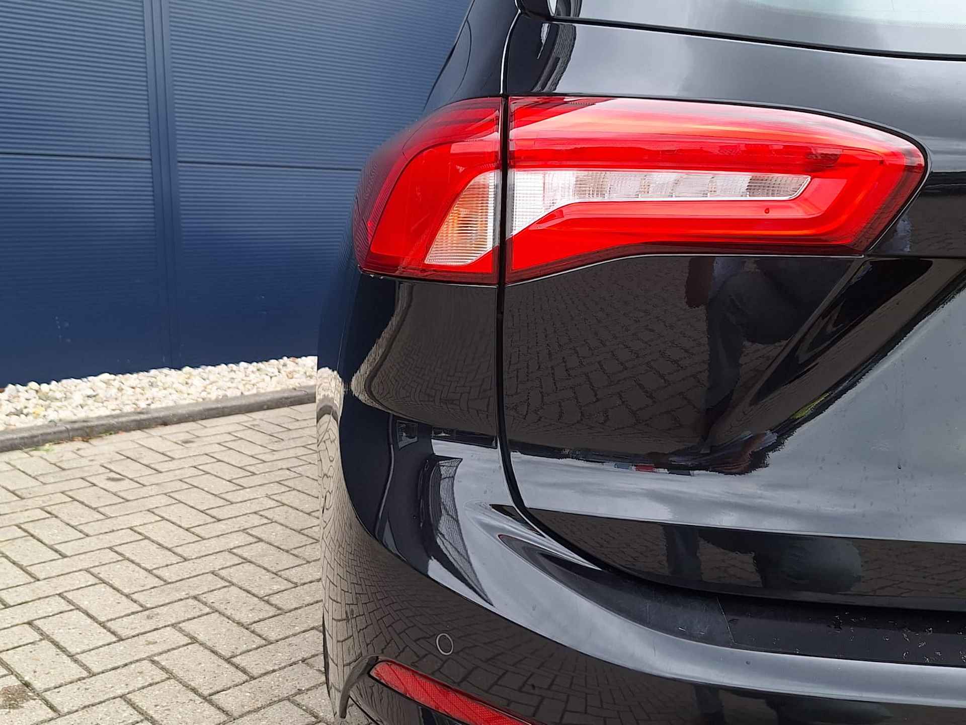 FORD Focus Wagon 1.0 EcoBoost 125pk ST-Line Business | Adaptieve Cruise | Stoel & Stuurverwarming | Navigatie | Camera - 21/36