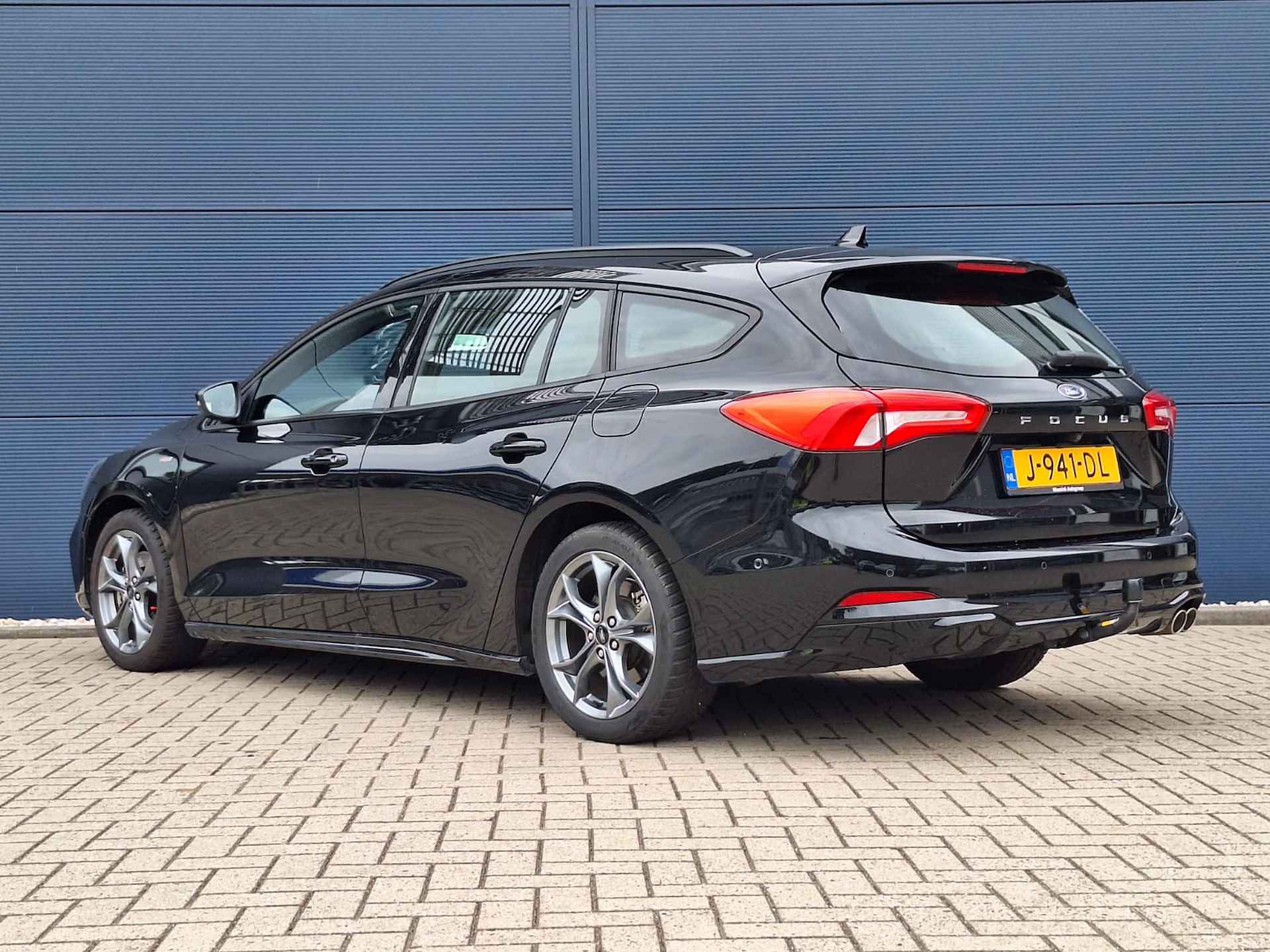 FORD Focus Wagon 1.0 EcoBoost 125pk ST-Line Business | Adaptieve Cruise | Stoel & Stuurverwarming | Navigatie | Camera - 23/36