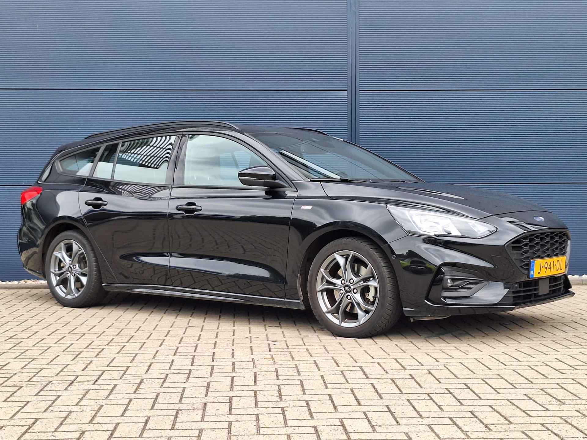 FORD Focus Wagon 1.0 EcoBoost 125pk ST-Line Business | Adaptieve Cruise | Stoel & Stuurverwarming | Navigatie | Camera - 27/36