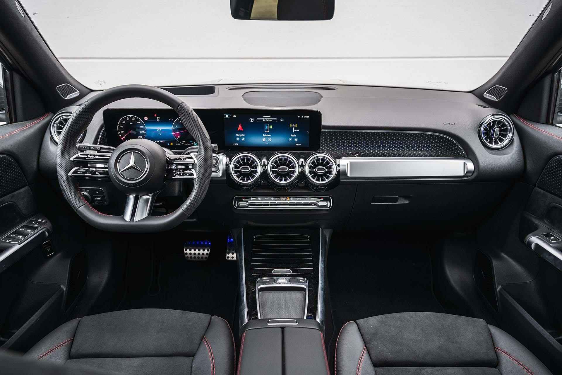 Mercedes-Benz GLB 200 AMG Line 20 inch lm velgen | Panoramadak | memory | Head up display - 16/31