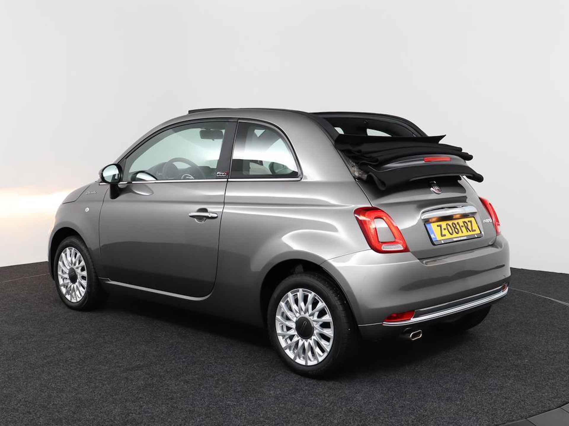 Fiat 500 C 1.0 Hybrid CABRIO Dolcevita | Elektrisch dak | Lederen bekleding | U-Connect Apple Carplay / Android auto NAVI | Climate Control | Cruise Control - 50/58