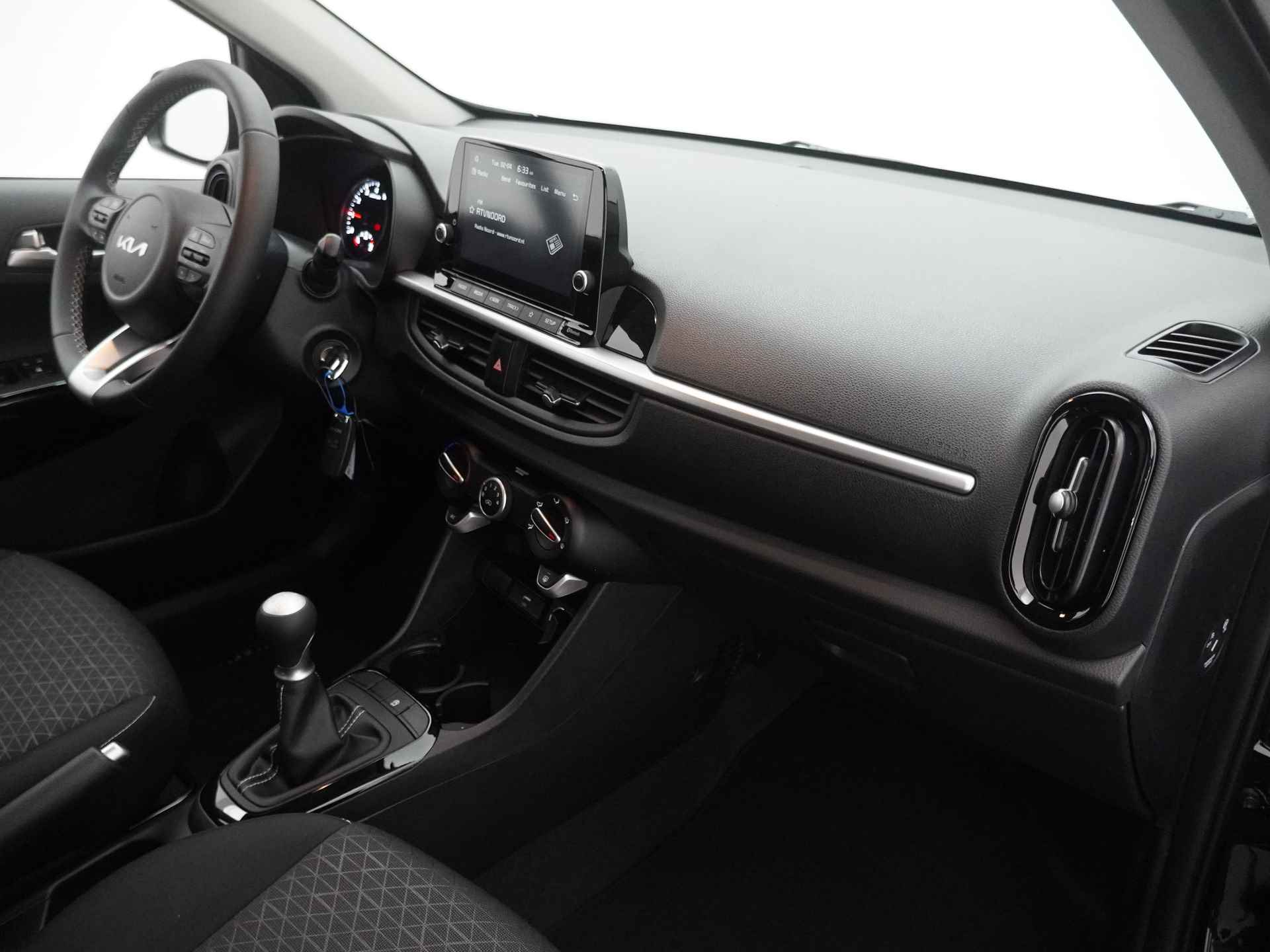 Kia Picanto 1.0 DPi DynamicLine - Cruise Control - Airco - Achteruitrijcamera - Apple CarPlay/Android Auto - Fabrieksgarantie tot 2031 - Meerdere kleuren uit voorraad leverbaar! - 35/40
