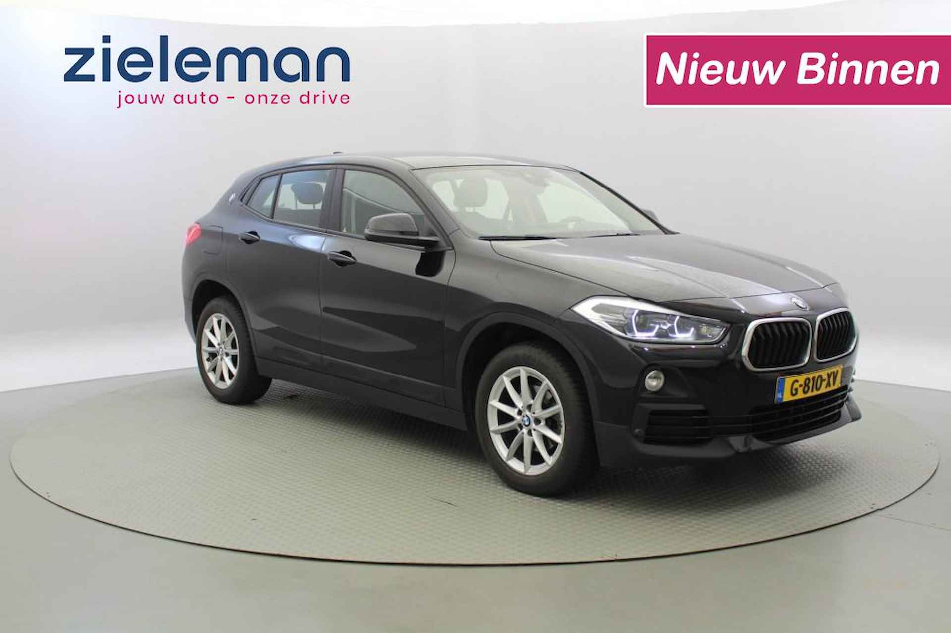 BMW X2 sDrive18d Executive Edition - Camera, Navi, Xenon