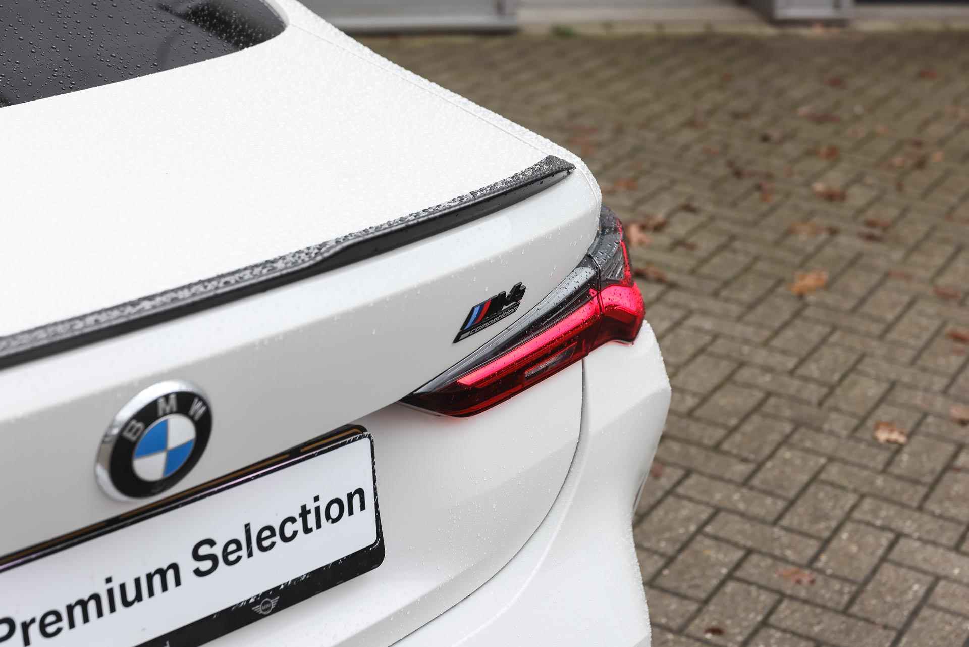 BMW 4 Serie Coupé M4 Competition High Executive Automaat / M Carbon kuipstoelen / Adaptief M Onderstel / M Carbon-keramisch remmen / Laserlight / Driving Assistant Professional / Gesture Control - 44/46