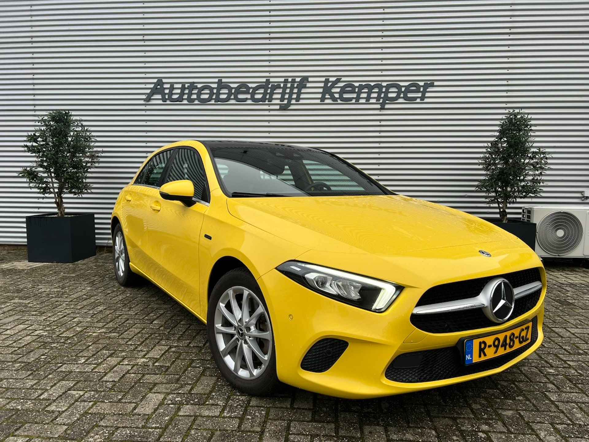 Mercedes-Benz A-Klasse 250 e Premium I Widescreen I LED I Camera I GARANTIE 12mnd. BOVAG-garantie - 3/23