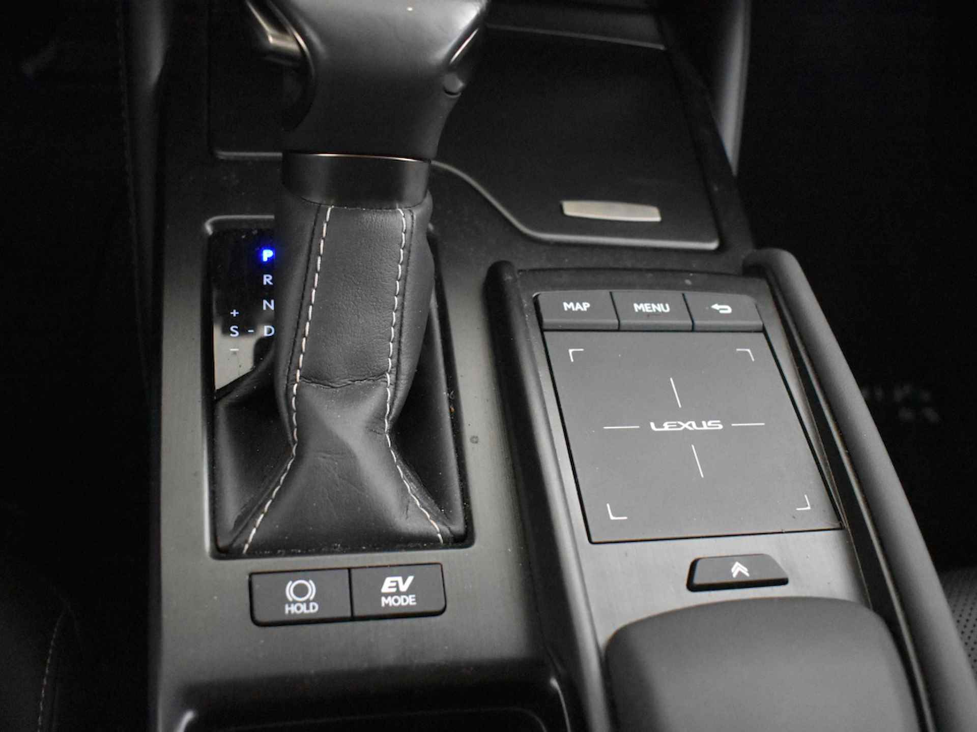 Lexus ES 300h Preference Line Business | Navi | Leder | BSM - 31/33