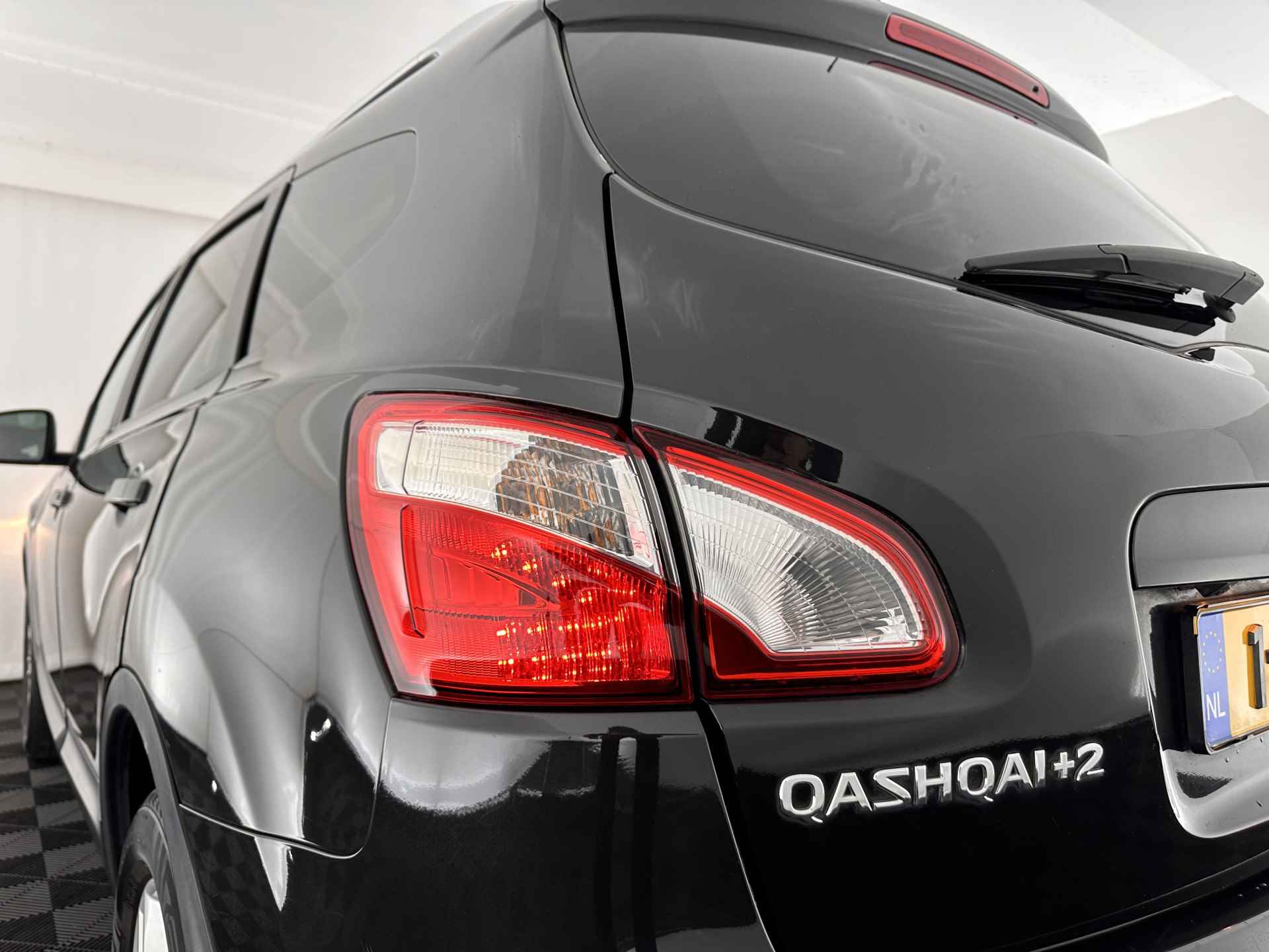 Nissan QASHQAI+2 1.6 Connect Edition [ 7-Pers. ] *PANO | NAVI-FULLMAP | CAMERA | ECC | PDC | CRUISE | TOWBAR | 17"ALU* - 26/35