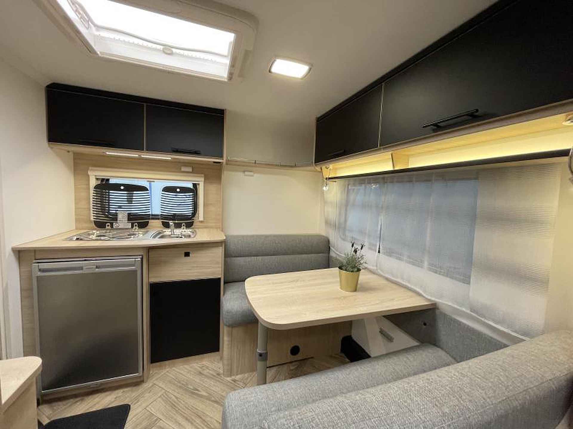 Caravelair Sport-Line 410 Frans bed | NIEUW - 13/22