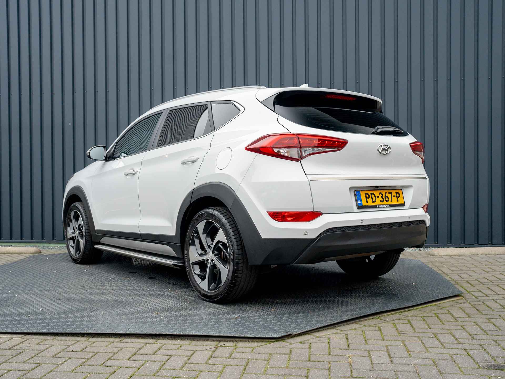 Hyundai Tucson 1.6 GDi Comfort | Leder | Stoelverwarming | Xenon | Camera | PDC V&A | Prijs Rijklaar!! - 5/42