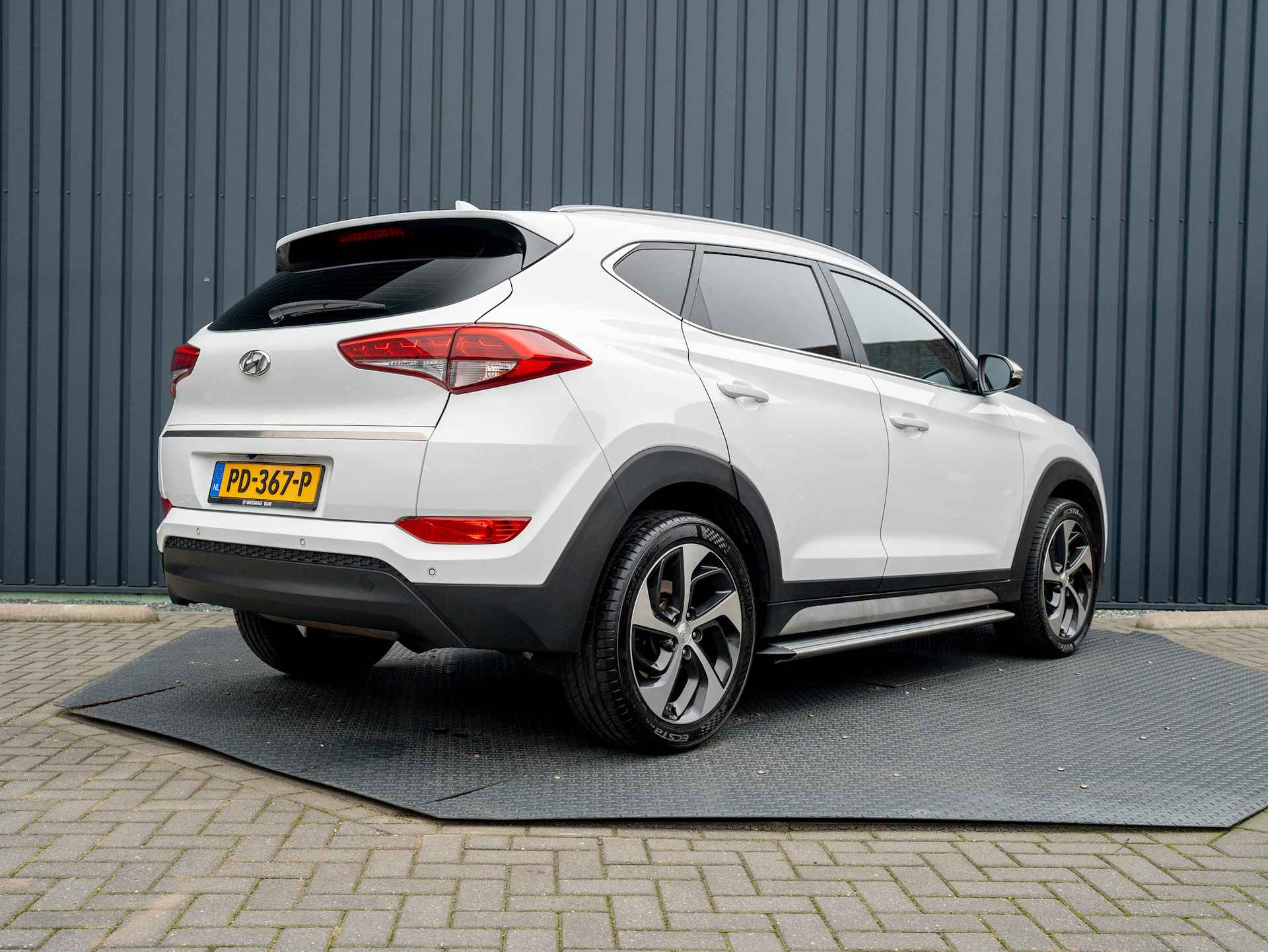 Hyundai Tucson 1.6 GDi Comfort | Leder | Stoelverwarming | Xenon | Camera | PDC V&A | Prijs Rijklaar!! - 41/42