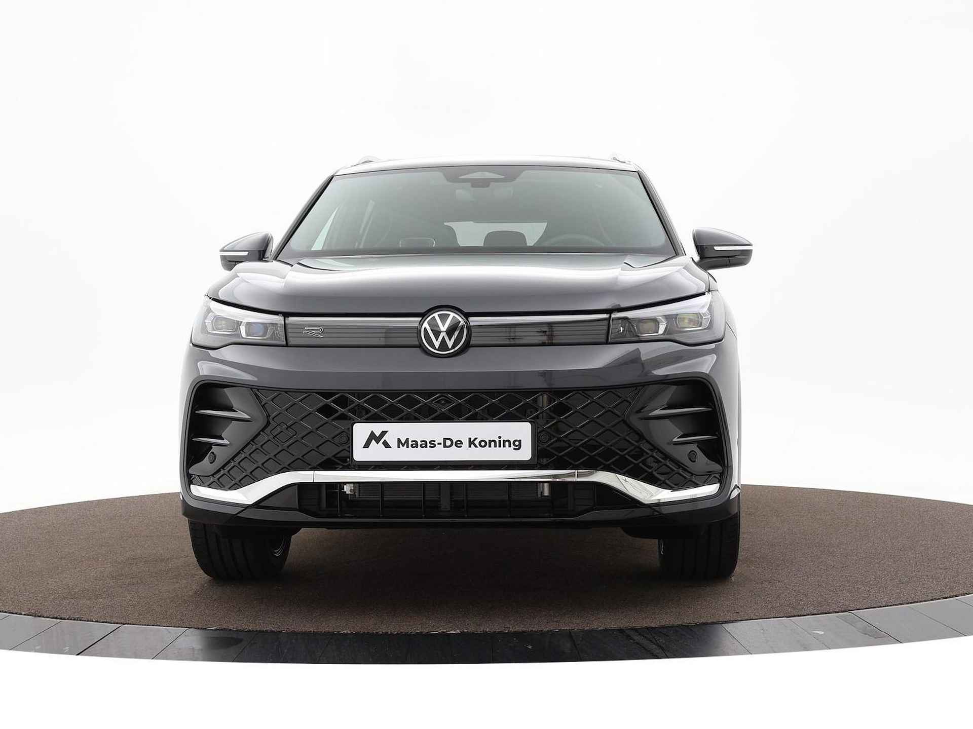 Volkswagen Tiguan R-Line-Edition 1.5 eHybrid 204 pk 6 versn. DSG · Assistance pakket plus · Comfort Pakket · Design pakket - 26/48