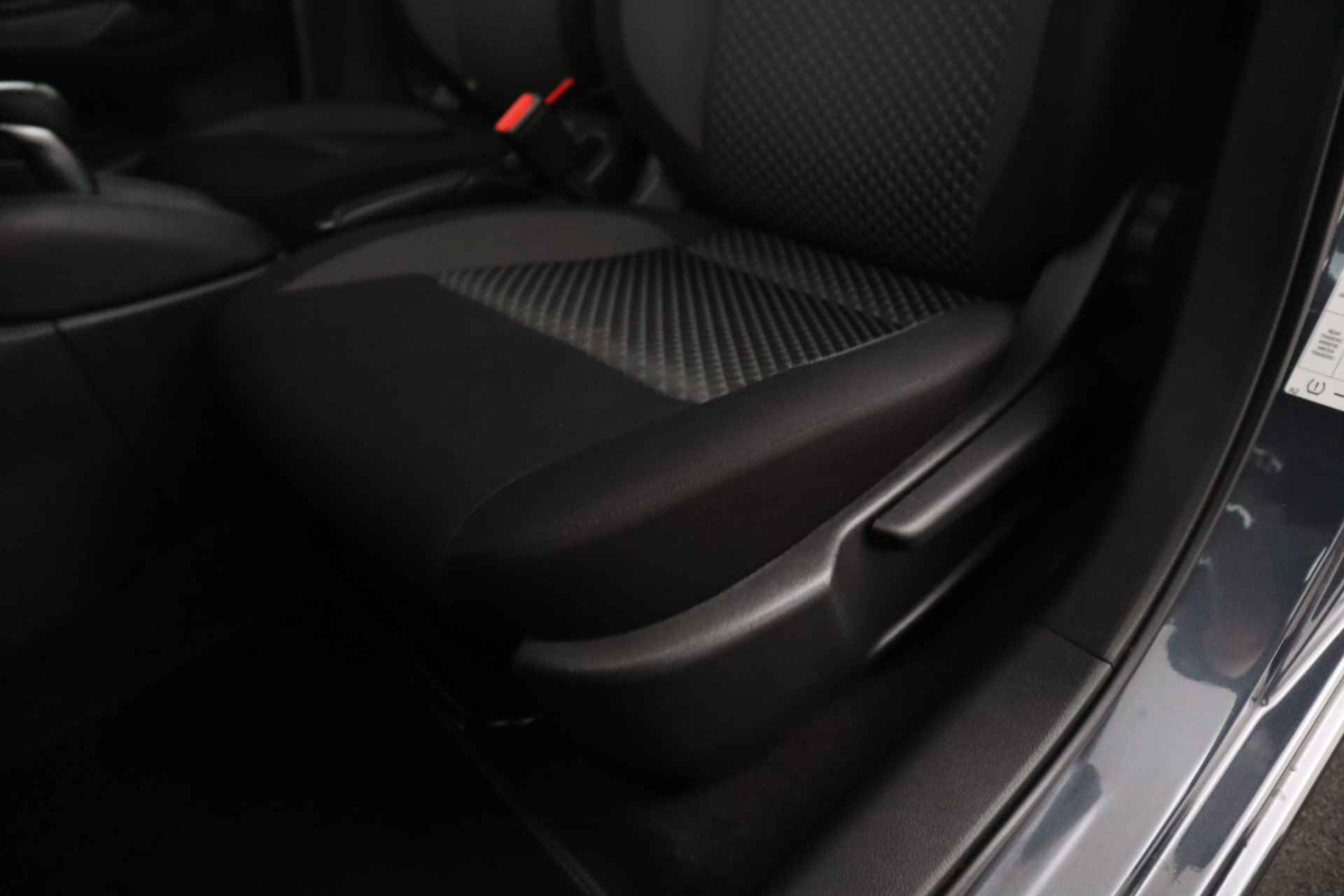 Nissan Micra 1.0 IG-T Acenta Automaat, Apple Carplay, Navigatie, Airco - 18/29