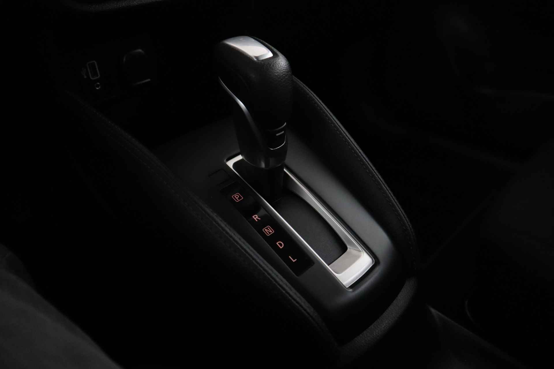 Nissan Micra 1.0 IG-T Acenta Automaat, Apple Carplay, Navigatie, Airco - 20/29