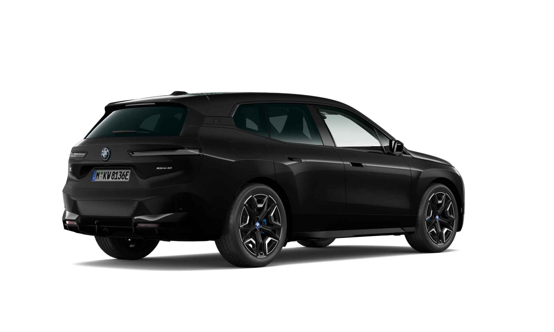 BMW iX xDrive40 High Executive 77 kWh | BMW Personal CoPilot Pack | Sportpakket | Comfort Access | Soft-Close-Automatic voor portieren | Trekhaak met elektrisch wegklapbare kogel | Bowers & Wilkins Diamond Surround Sound Systeem - 2/2