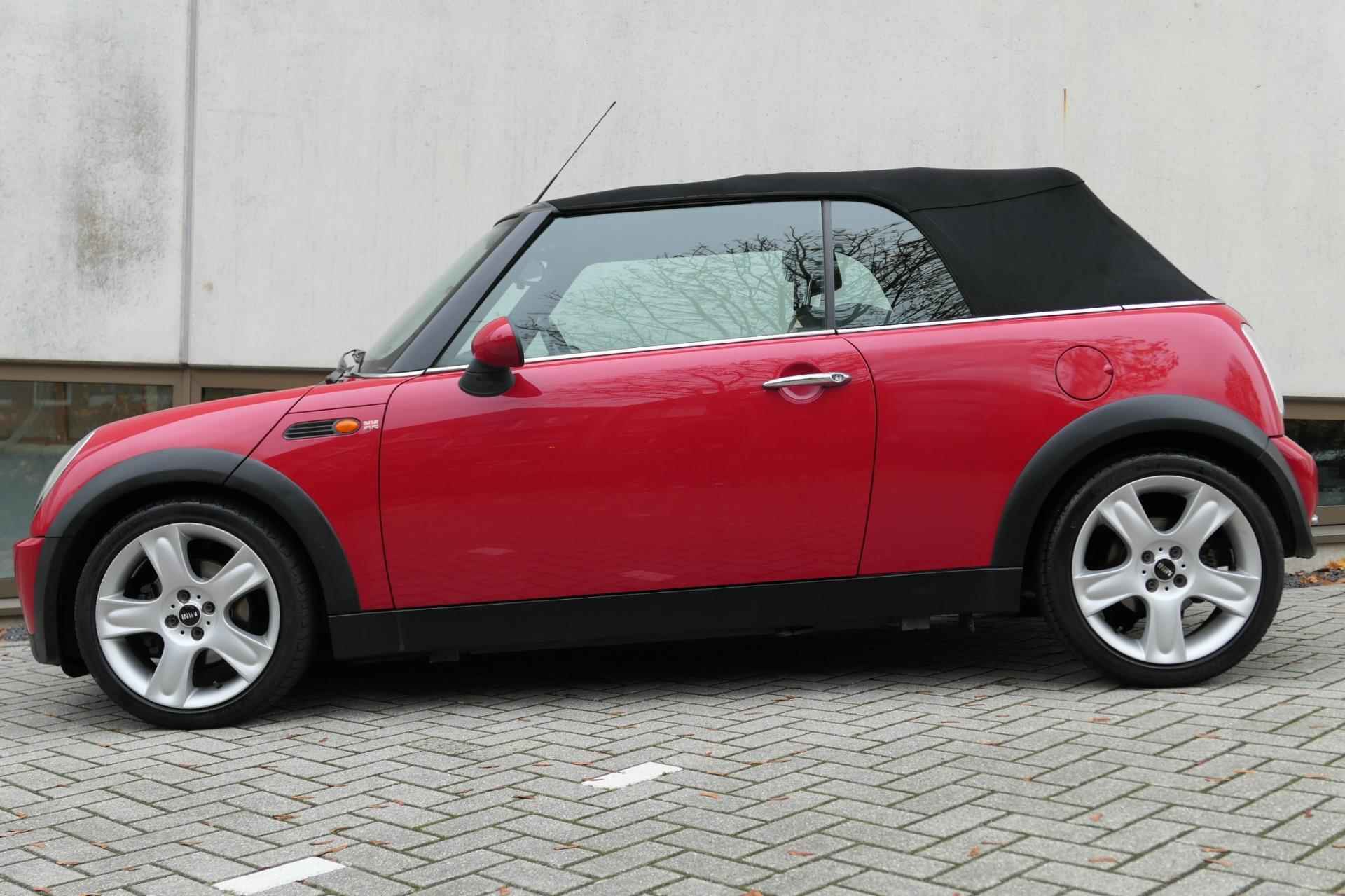 Mini Mini Cabrio 1.6 Cooper Chili Cruise NAP Clima Stoelverw Youngtimer - 16/24