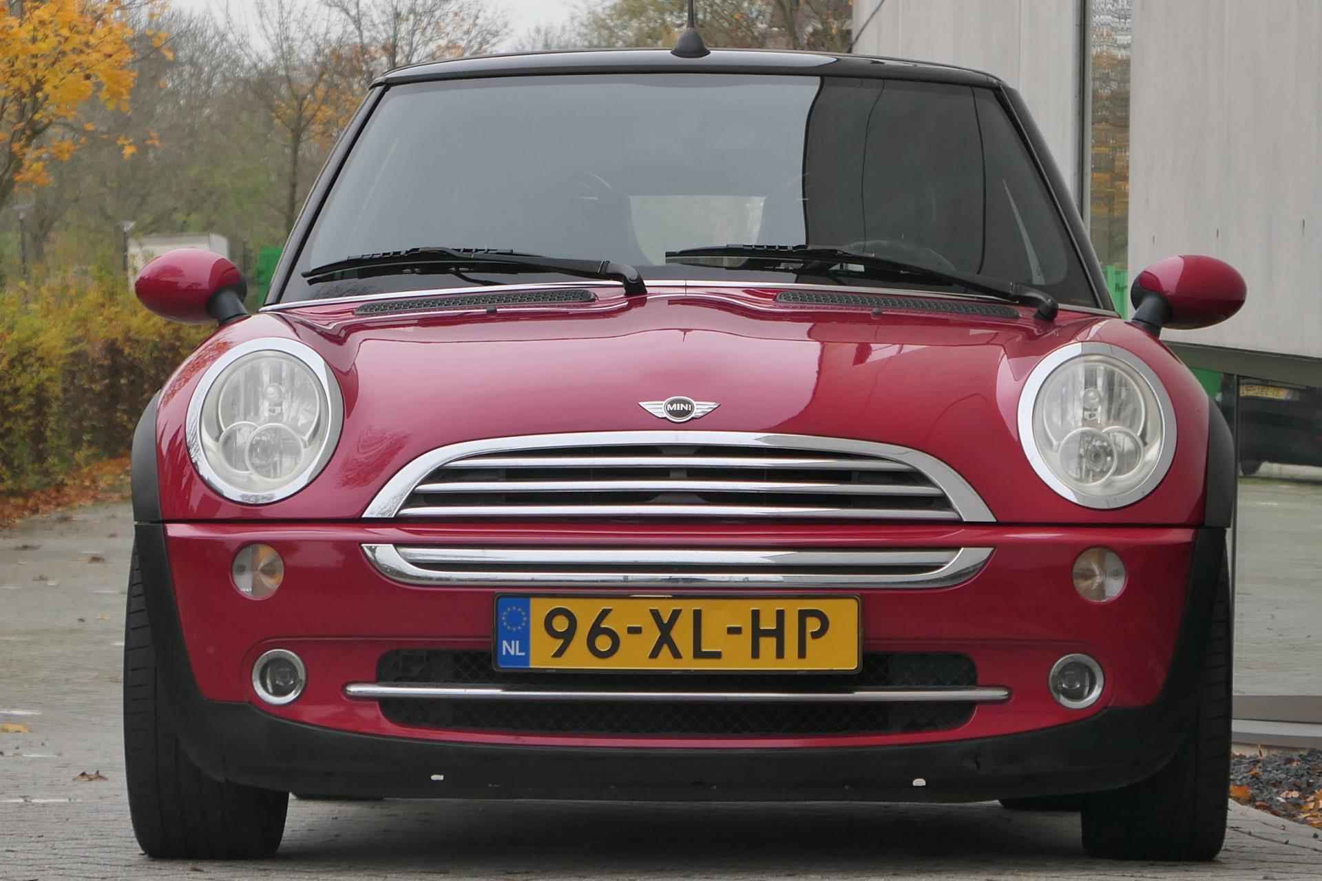 Mini Mini Cabrio 1.6 Cooper Chili Cruise NAP Clima Stoelverw Youngtimer - 19/24