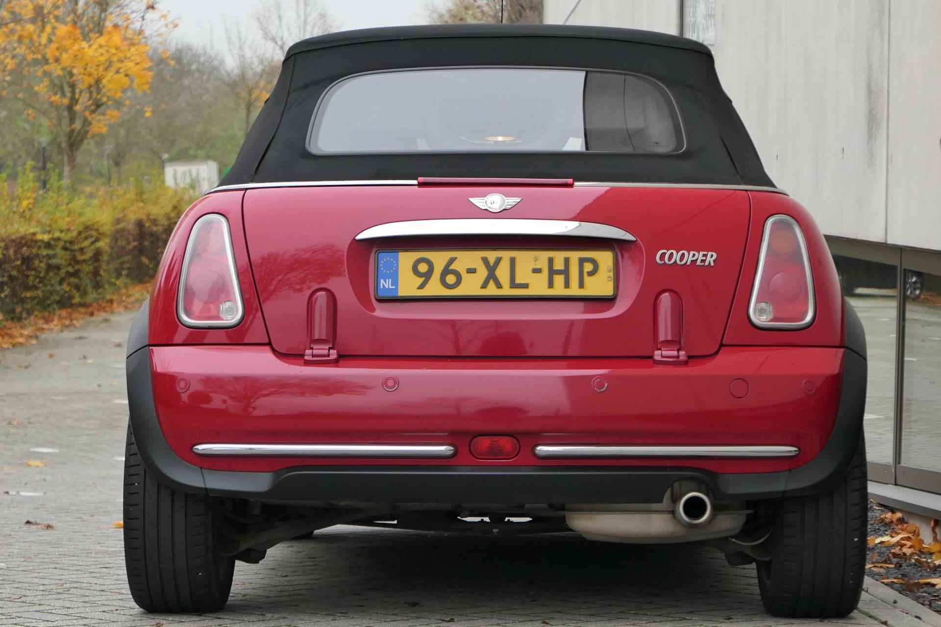 Mini Mini Cabrio 1.6 Cooper Chili Cruise NAP Clima Stoelverw Youngtimer - 24/24