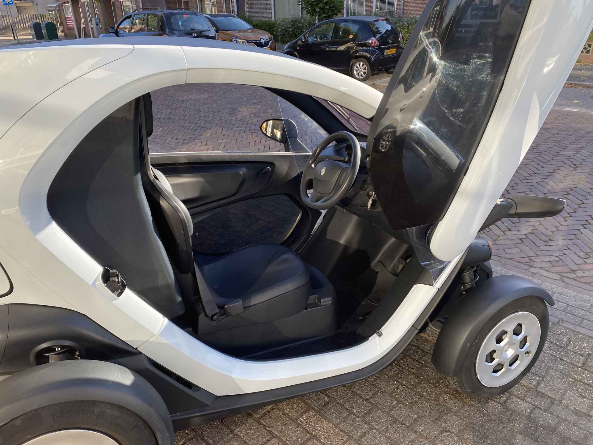 Renault TWIZY  CARGO  INCL  KOOP ACCU  -   VLEUGEL DEUREN - 11/30