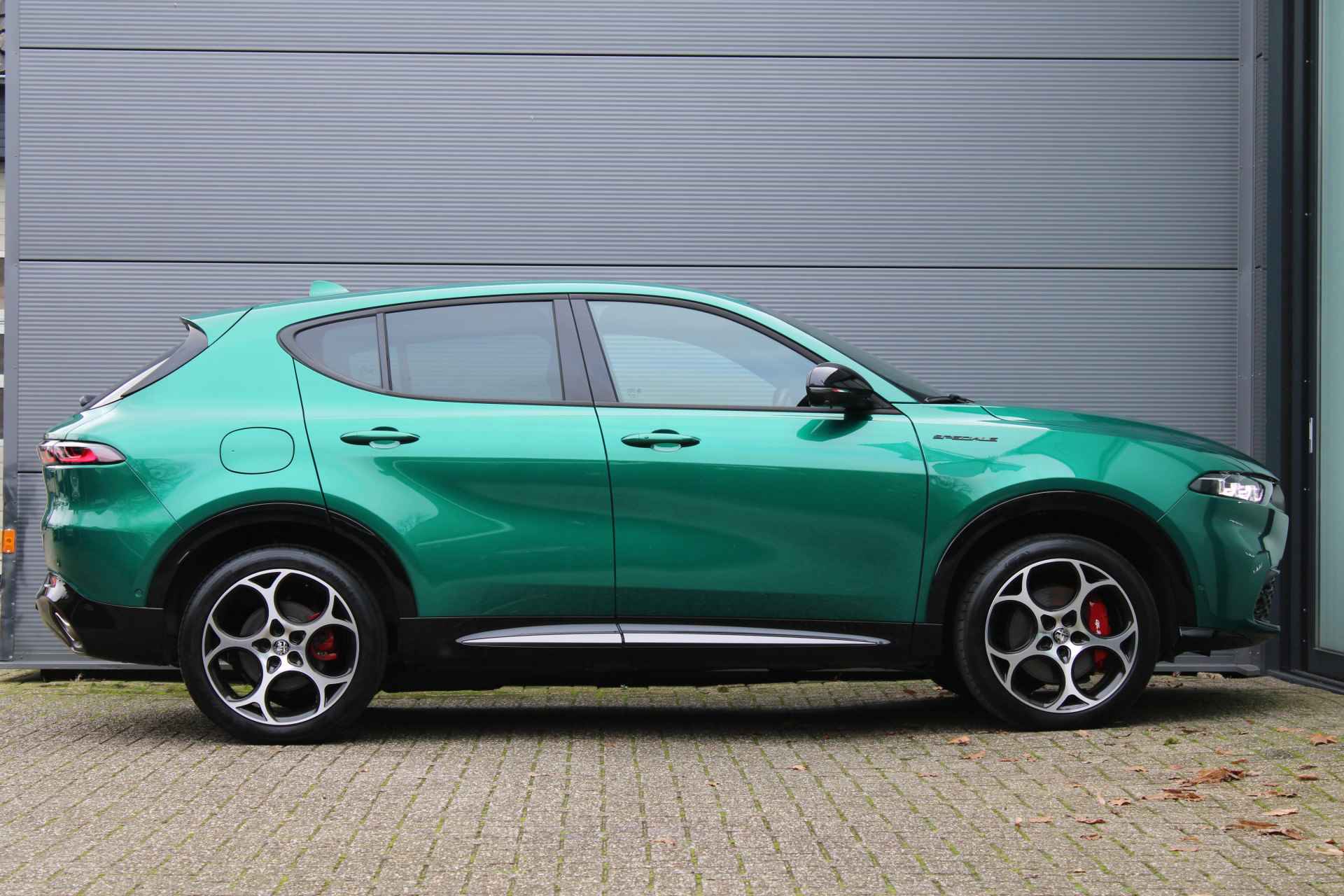 Alfa Romeo Tonale 1.3T PHEV Edizione Speciale | Matrix | Adaptieve demping | Leder | Navigatie | BLIS | Winterpack - 2/61