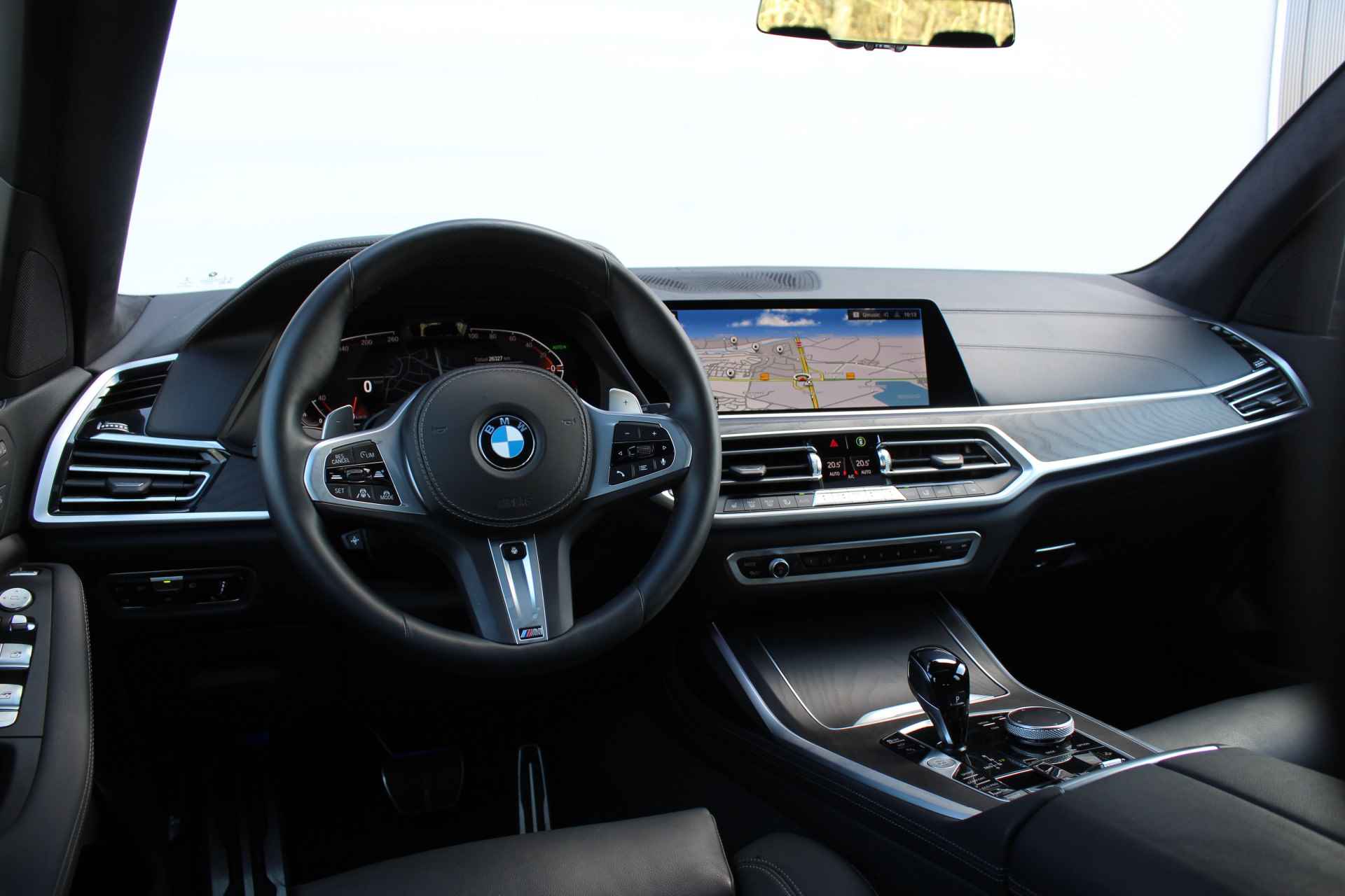 BMW X7 xDrive40i High Executive M Sport Automaat / Panoramadak Sky Lounge / Trekhaak / Laserlight / Head-Up / Parking Assistant Plus / Live Cockpit Professional / Stoelverwarming voor + achter - 5/35
