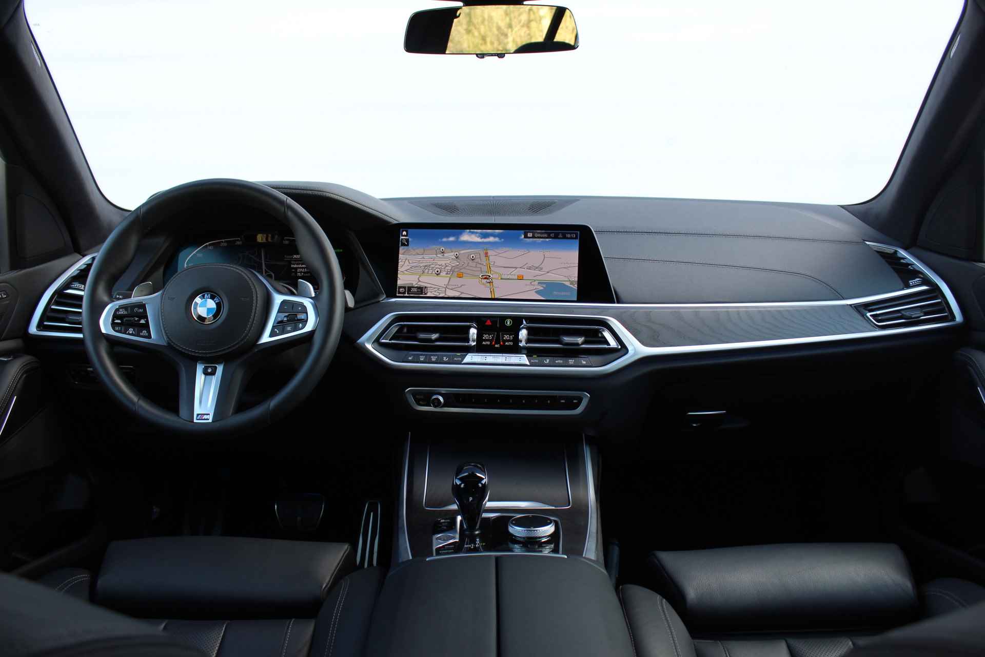 BMW X7 xDrive40i High Executive M Sport Automaat / Panoramadak Sky Lounge / Trekhaak / Laserlight / Head-Up / Parking Assistant Plus / Live Cockpit Professional / Stoelverwarming voor + achter - 6/35