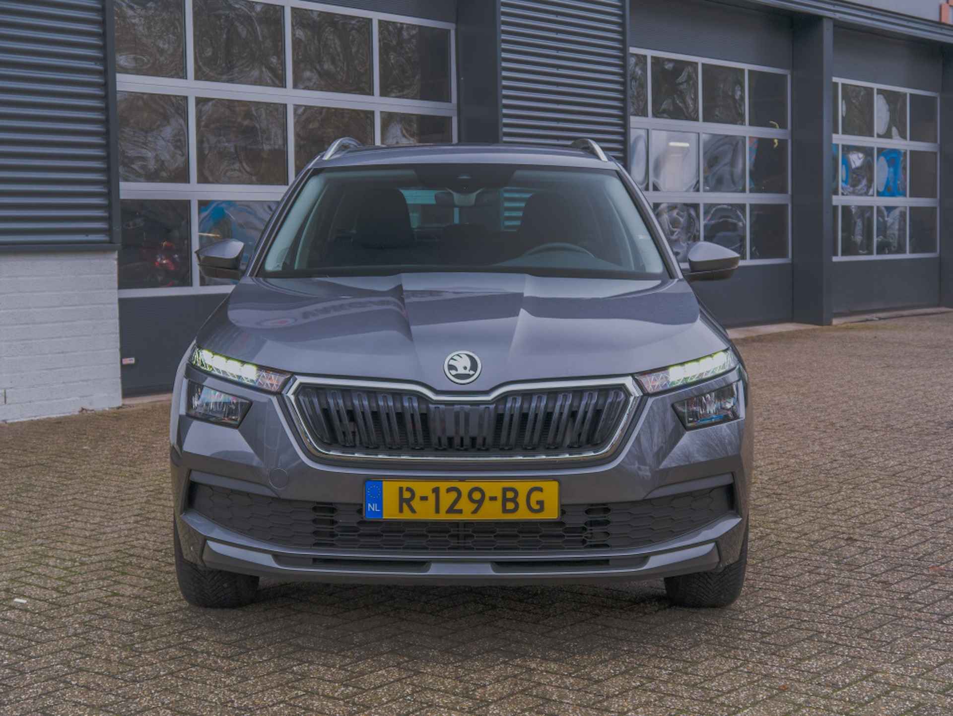 Skoda Kamiq 1.0 TSI Ambition Automaat met Hoge instap. Navigatie - 2/27