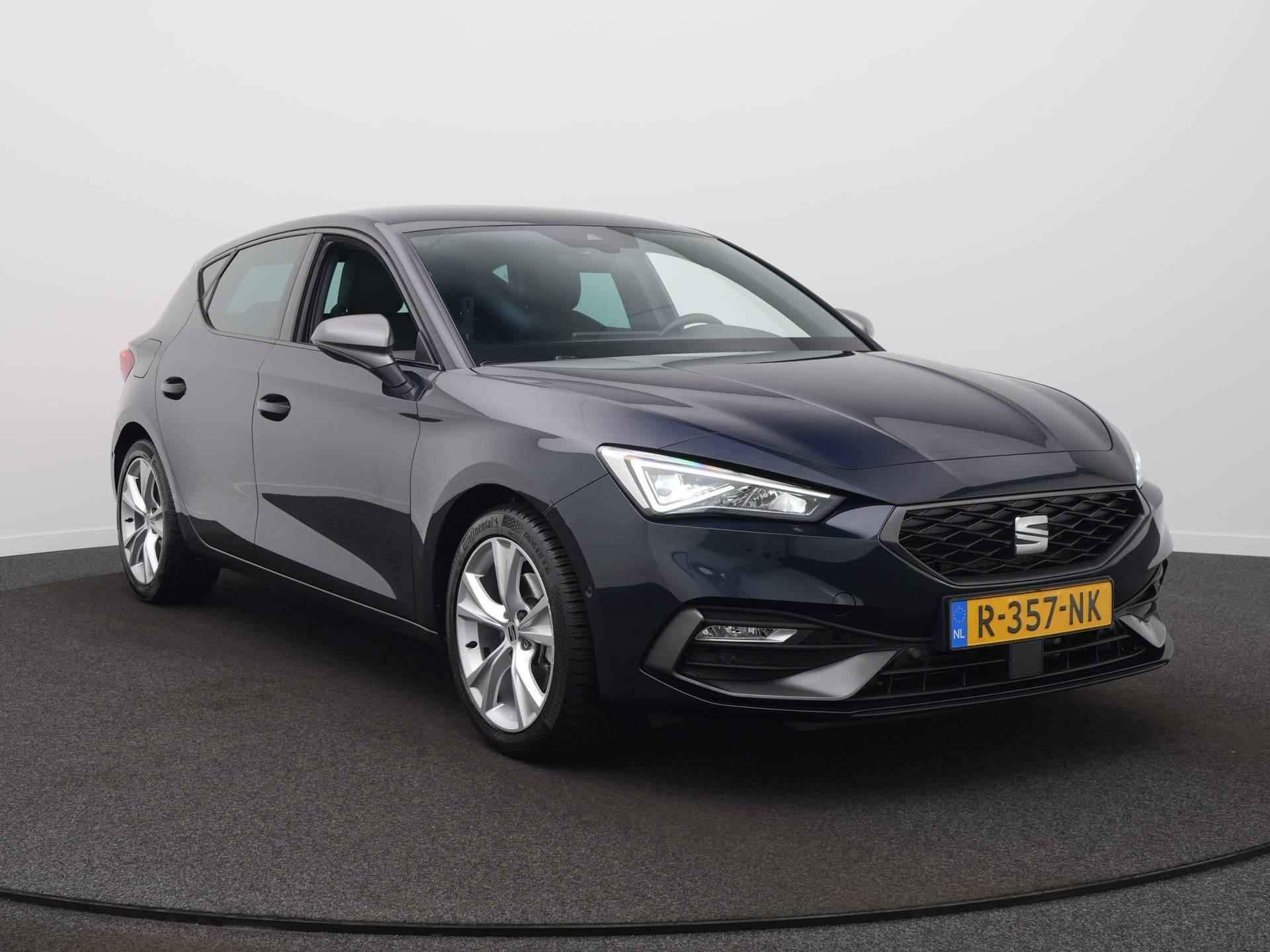 SEAT Leon 1.0 eTSI FR Business Intense / Virtual Cockpit / Adaptive Cruise / Camera / Clima - 3/51