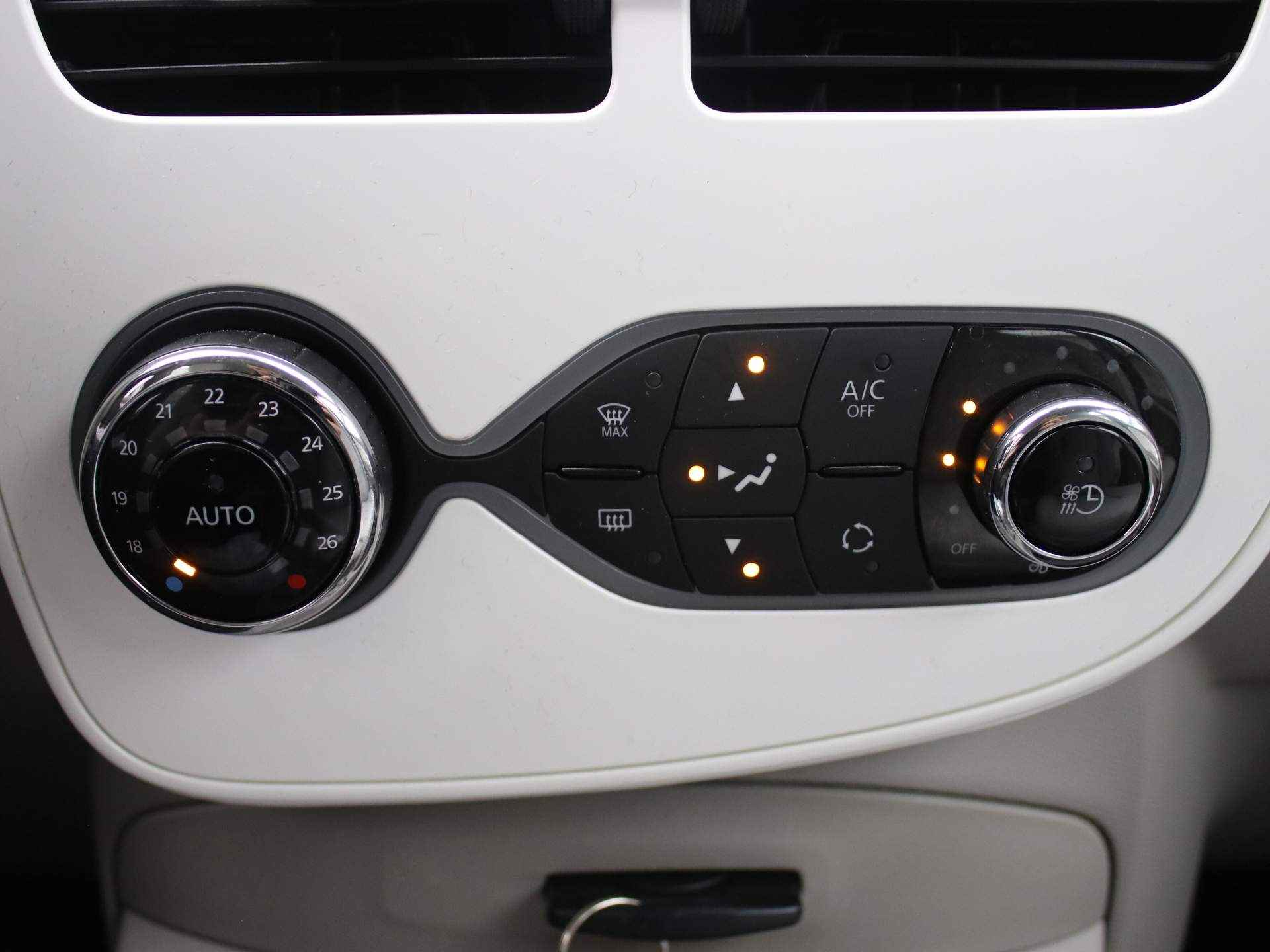 Renault ZOE R90 Life 41 kWh (ex Accu) - Batterijhuurcontract - AANBIEDING! - 16/55